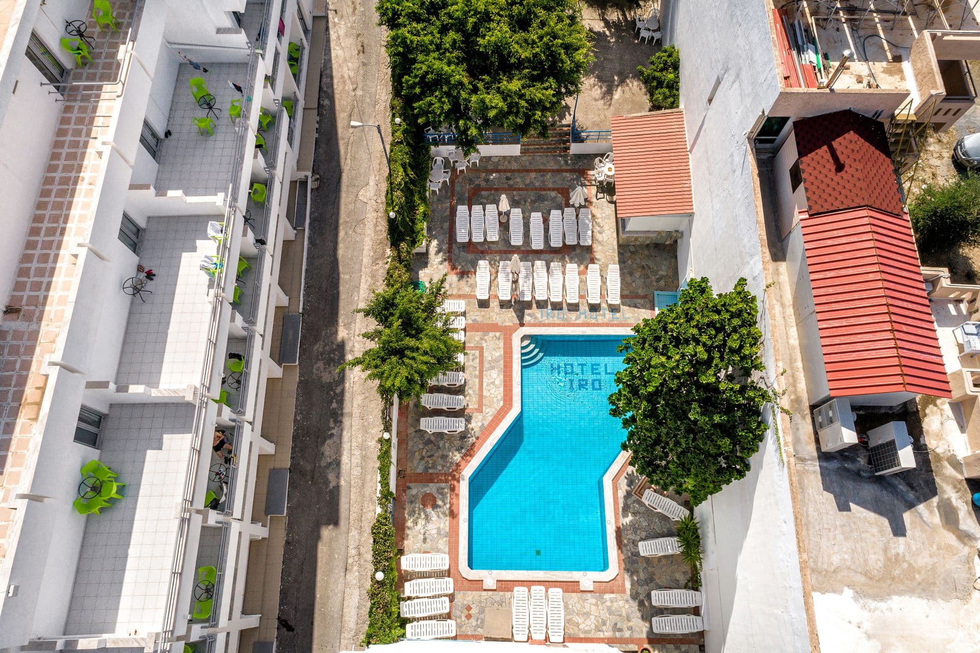 properties-IROHOTEL-3.jpg