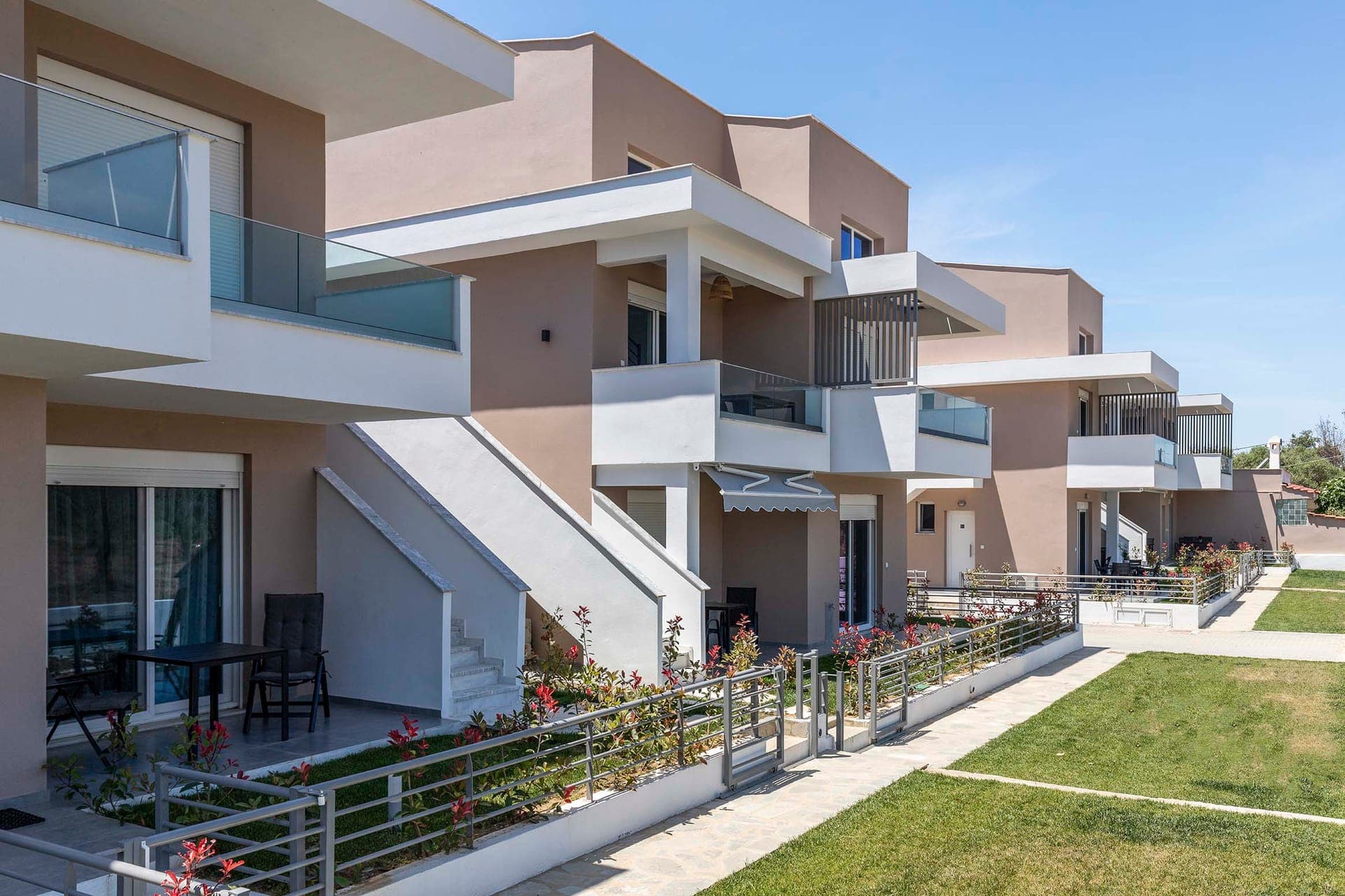 properties-IRORESI-3.jpg