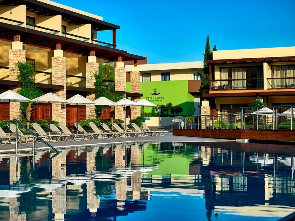 properties-ISLANDBLUE-1.jpg