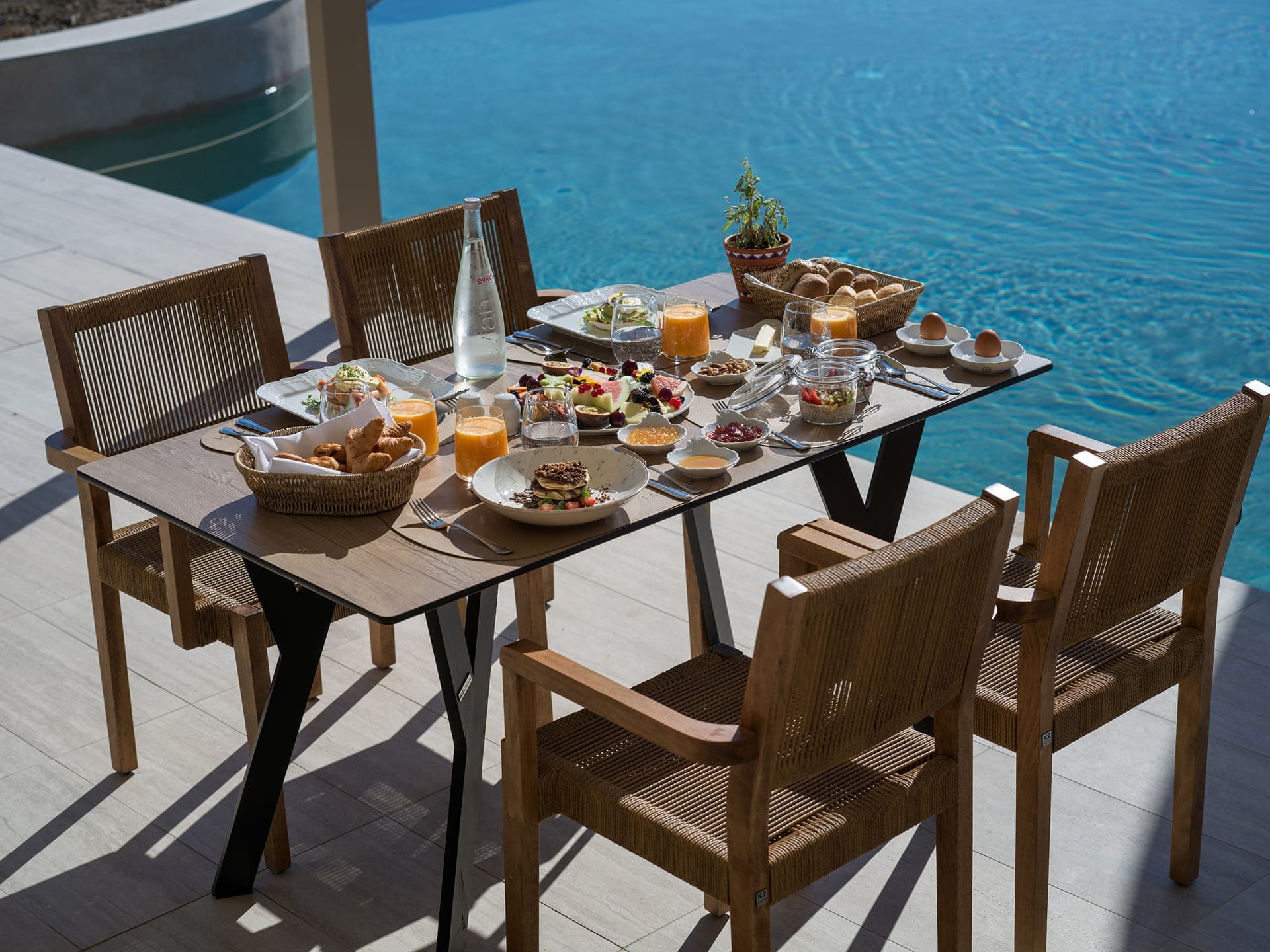 properties-ISLANDVILL-1.jpg