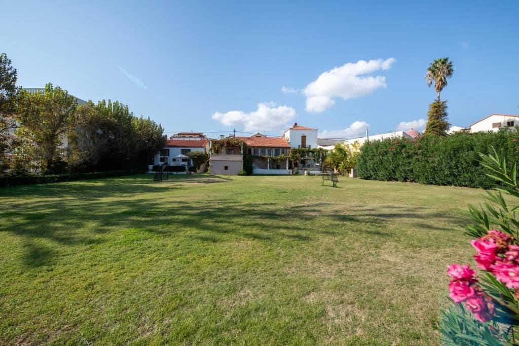 properties-ISMINIAC-3.jpg