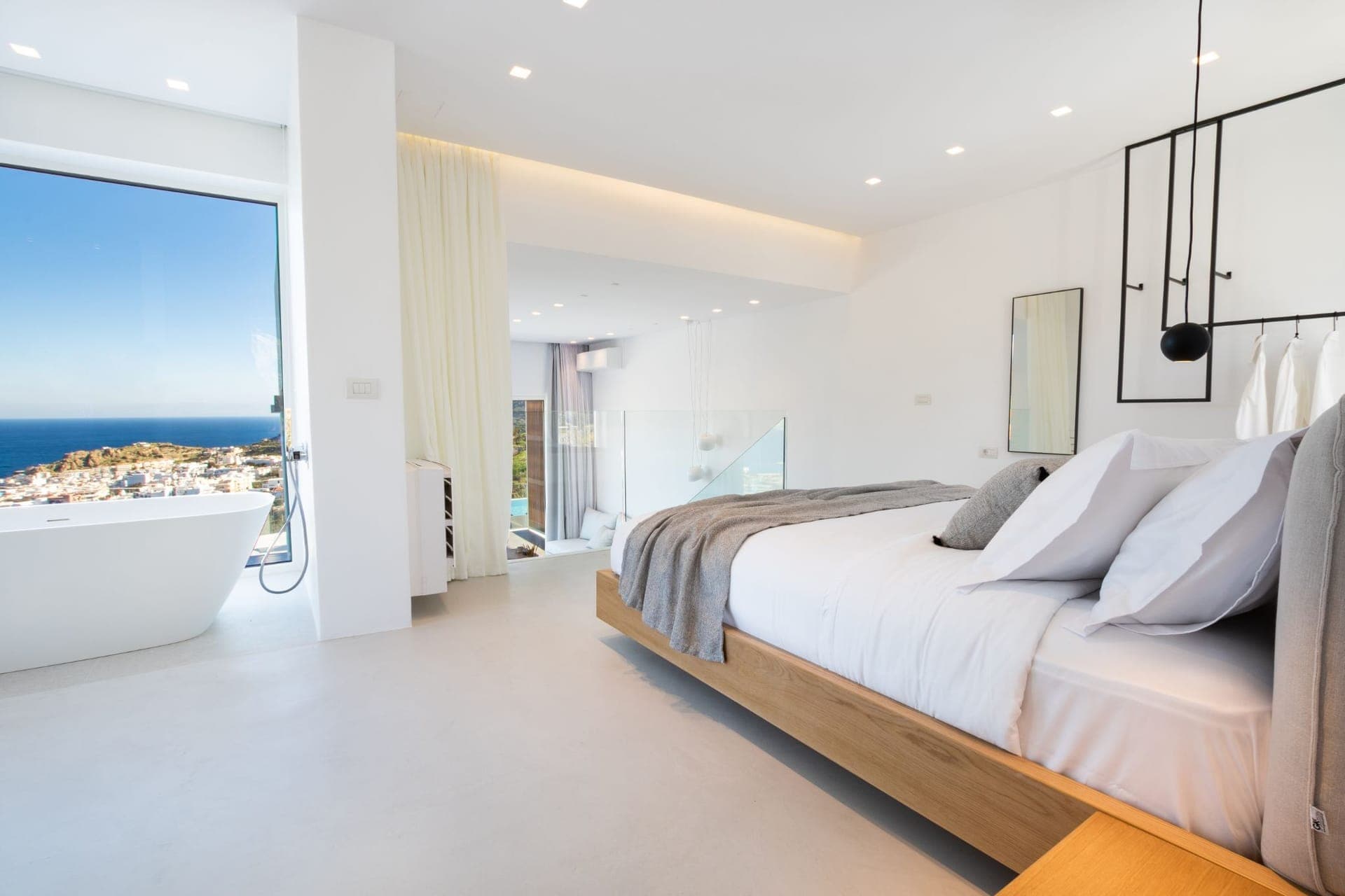 properties-ISTIALUX-4.jpg