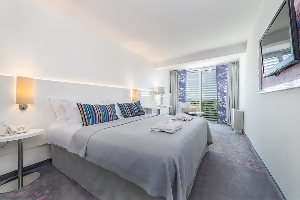 properties-IVANHOTEL-3.jpg