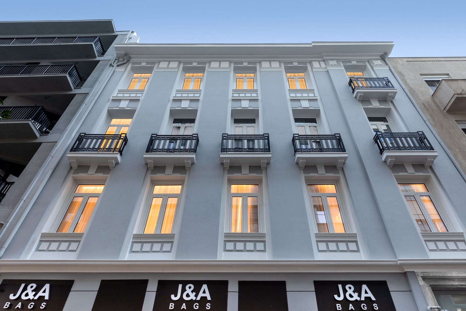 properties-JANDALUX-0.jpg