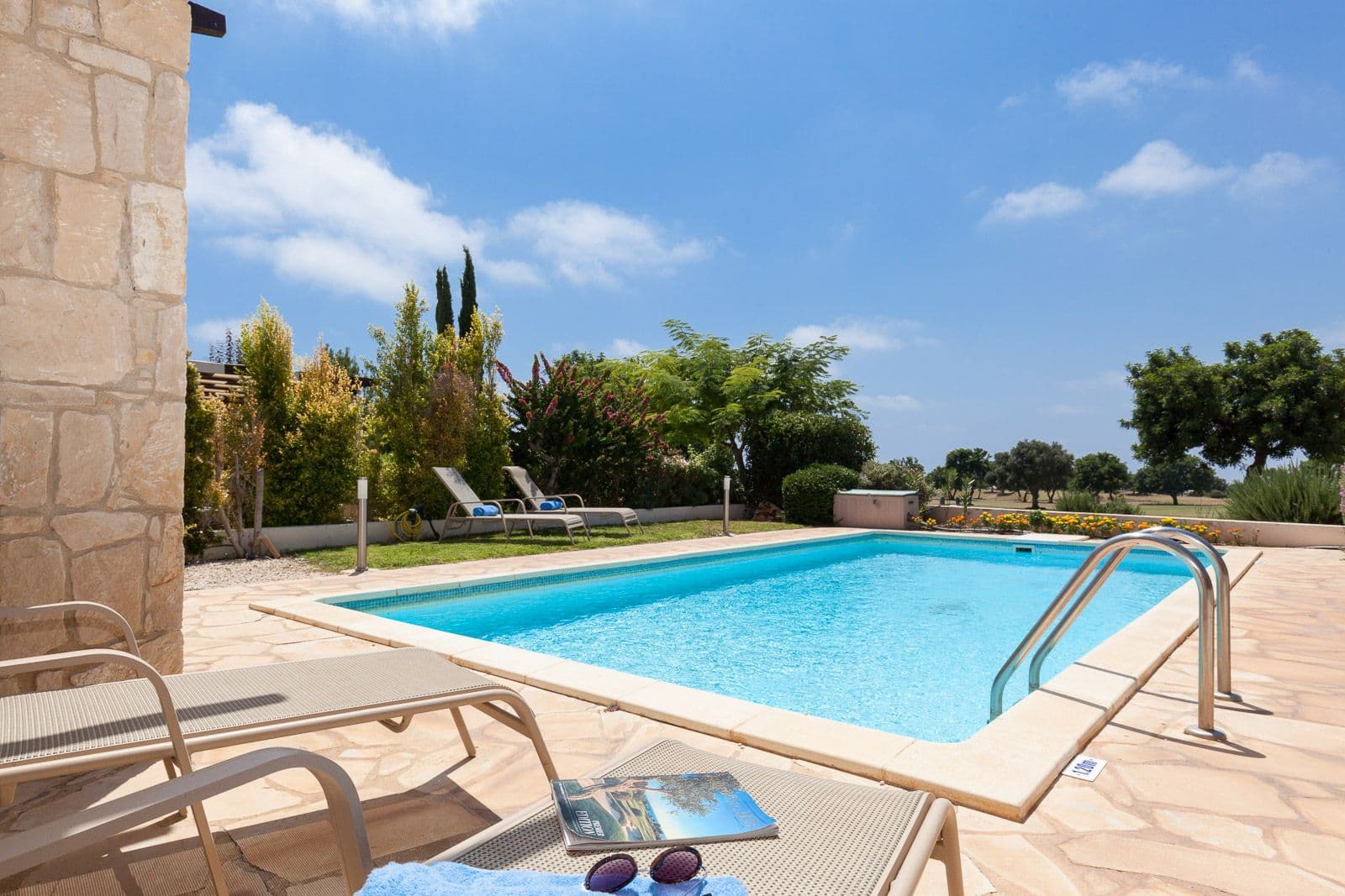 properties-JUNIORVILL-1.jpg
