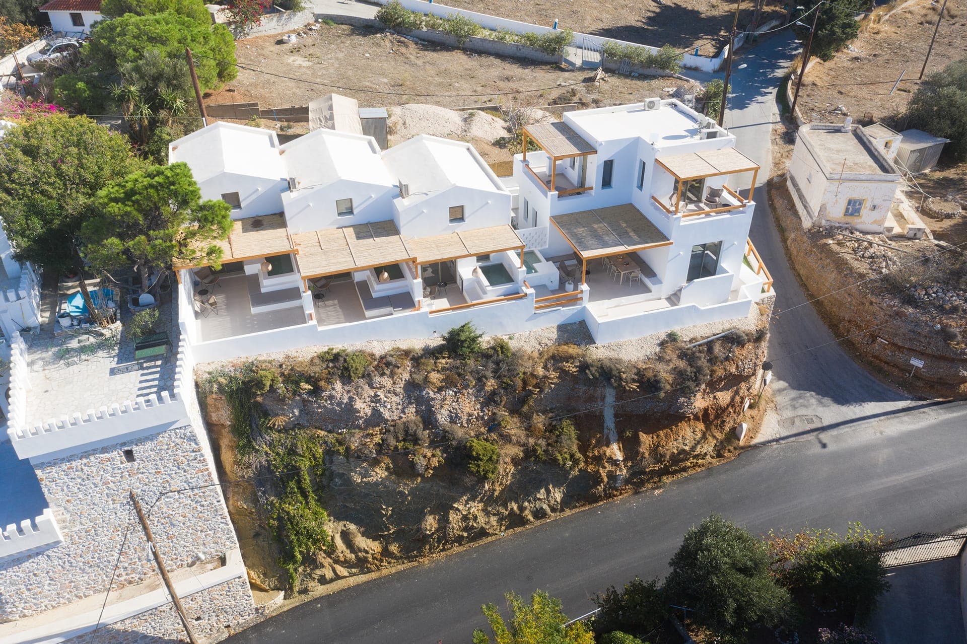properties-KALYMCLIFF-0.jpg