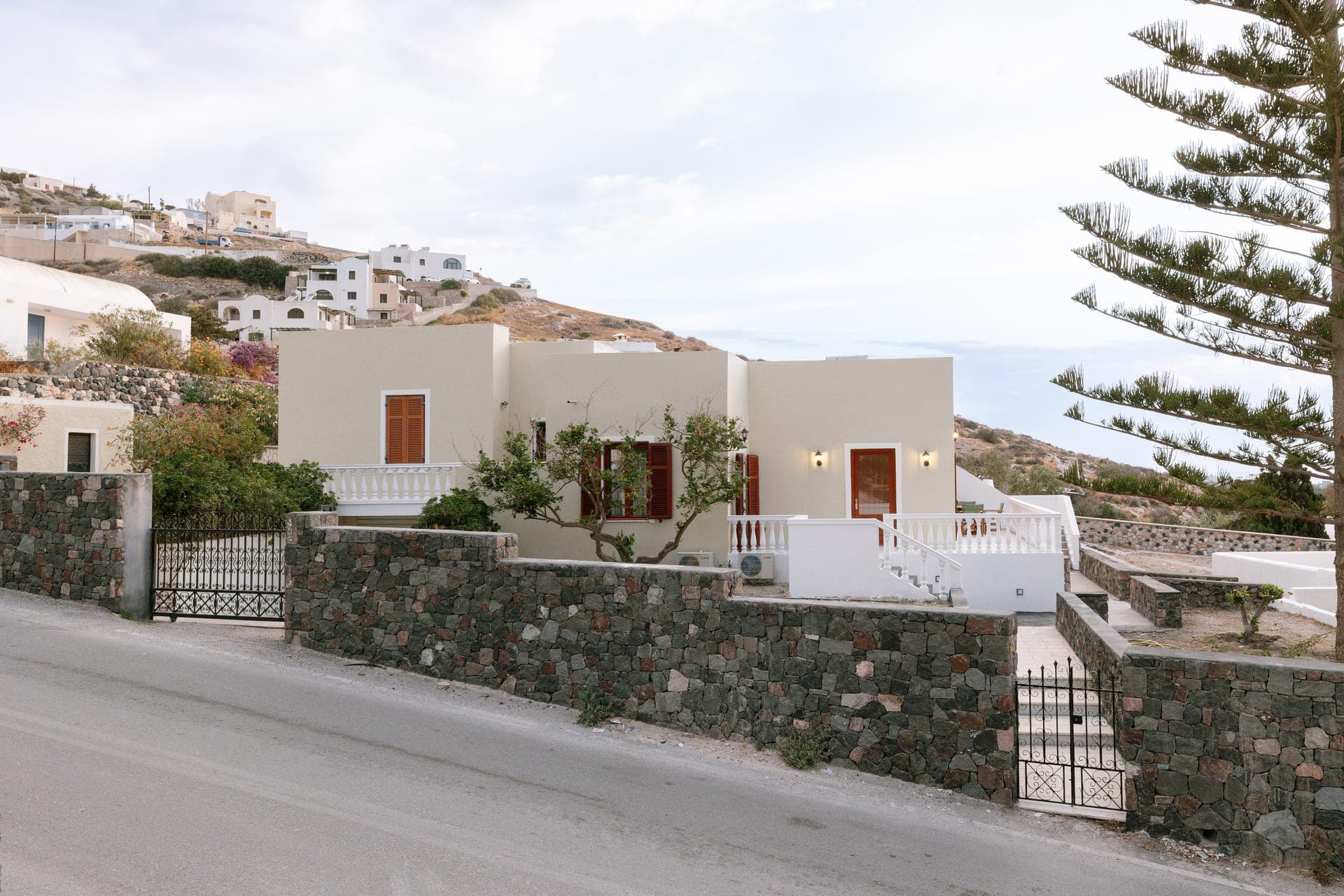 properties-KAMINIAHHS-3.jpg