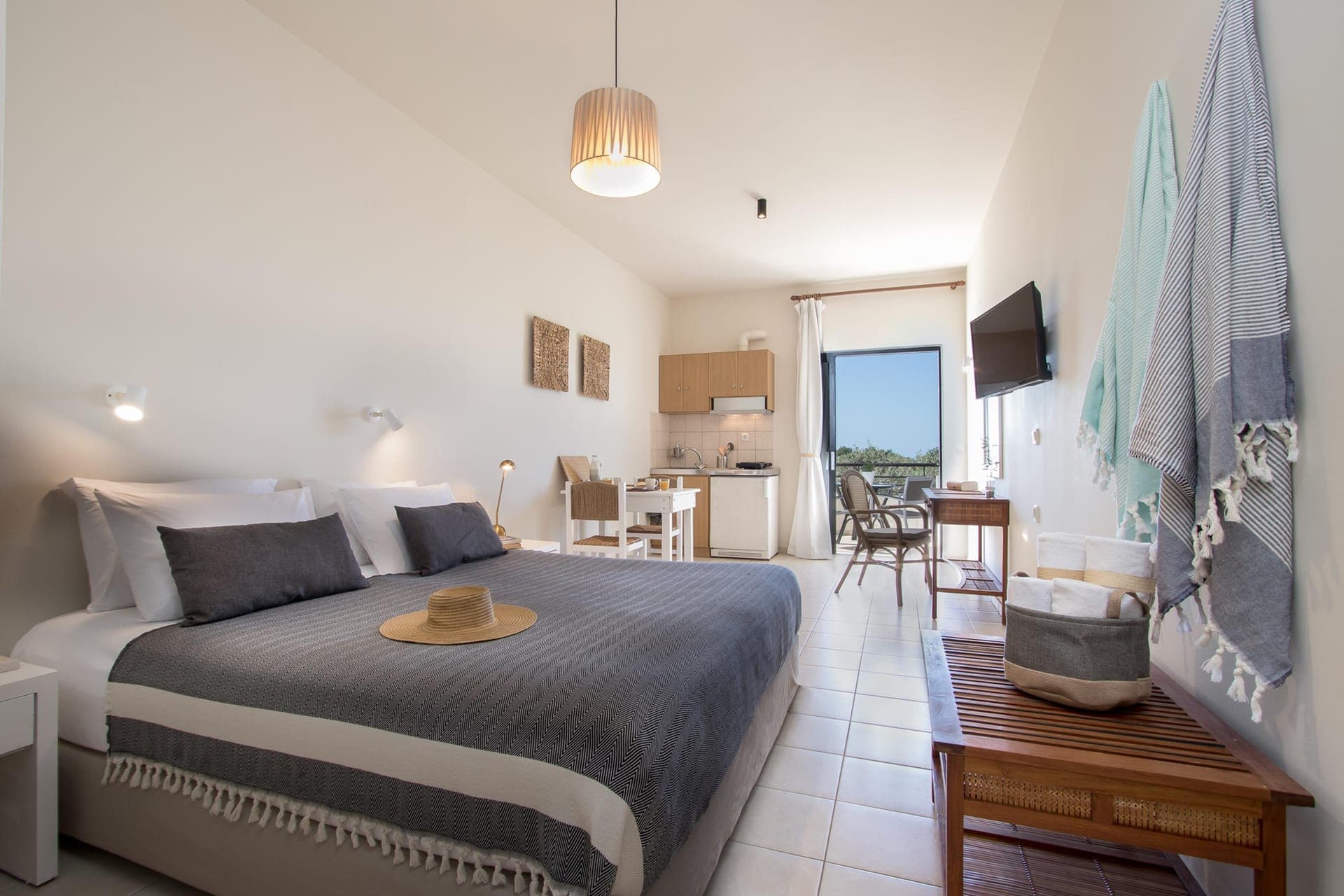 properties-KANSOROOMS-0.jpg