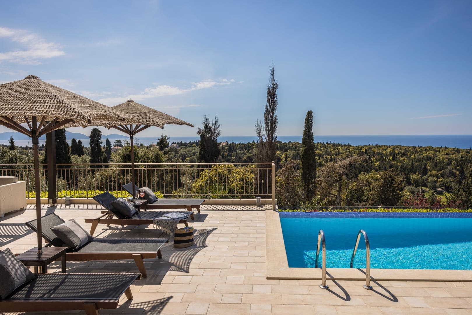 properties-KARMANIOLO-2.jpg
