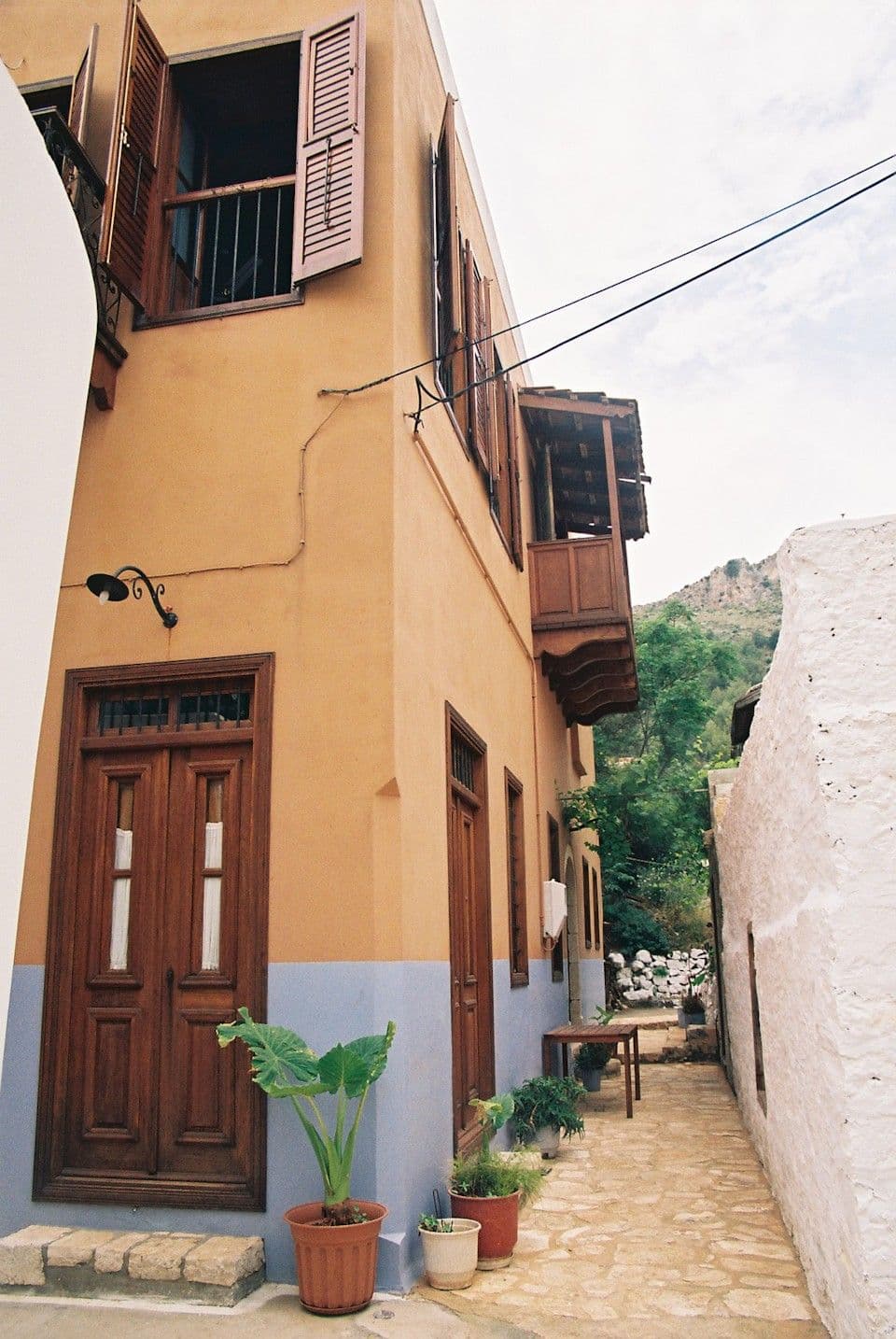 properties-KARNAYO-0.jpg