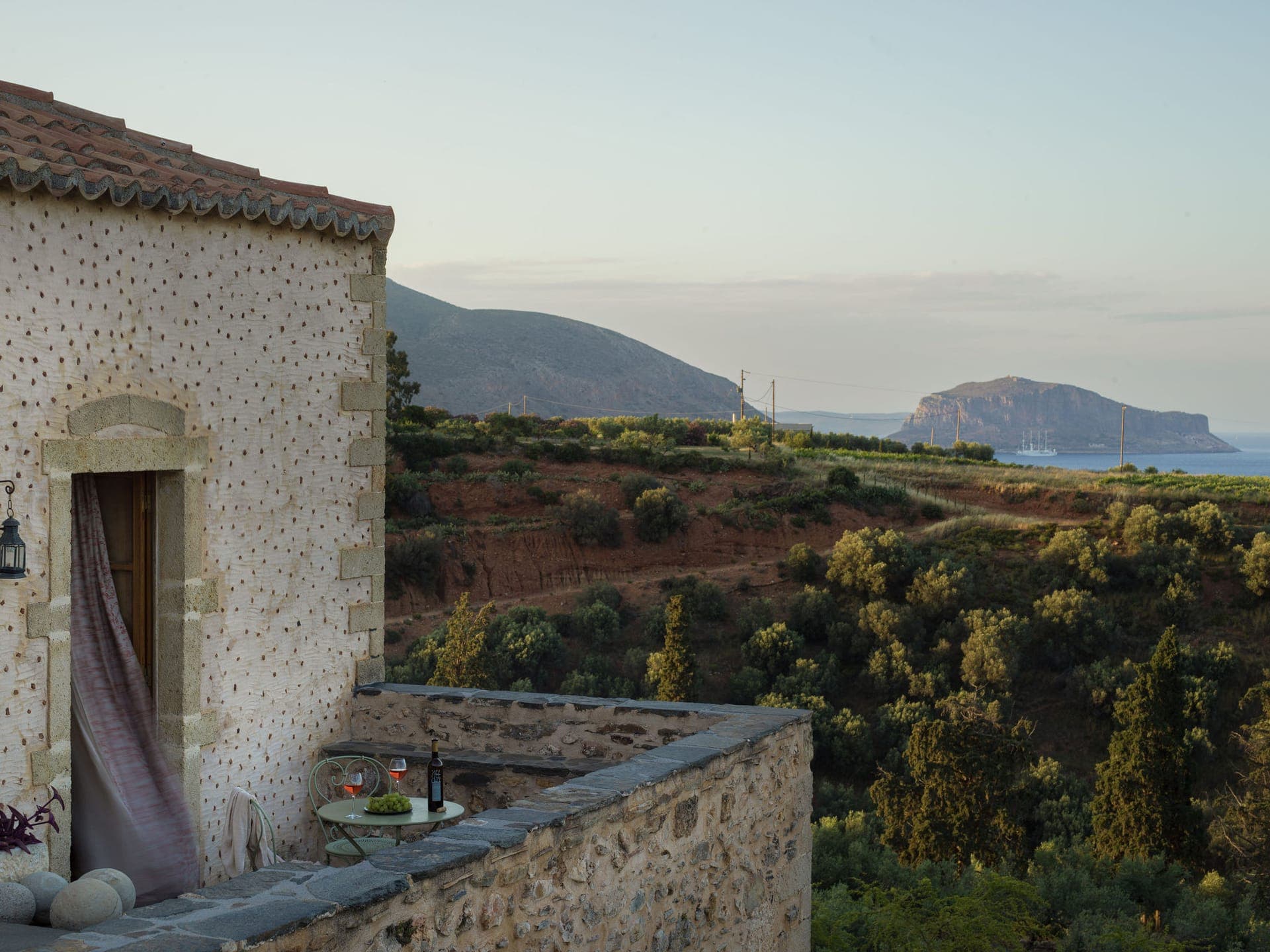 properties-KINSTERNA-1.jpg