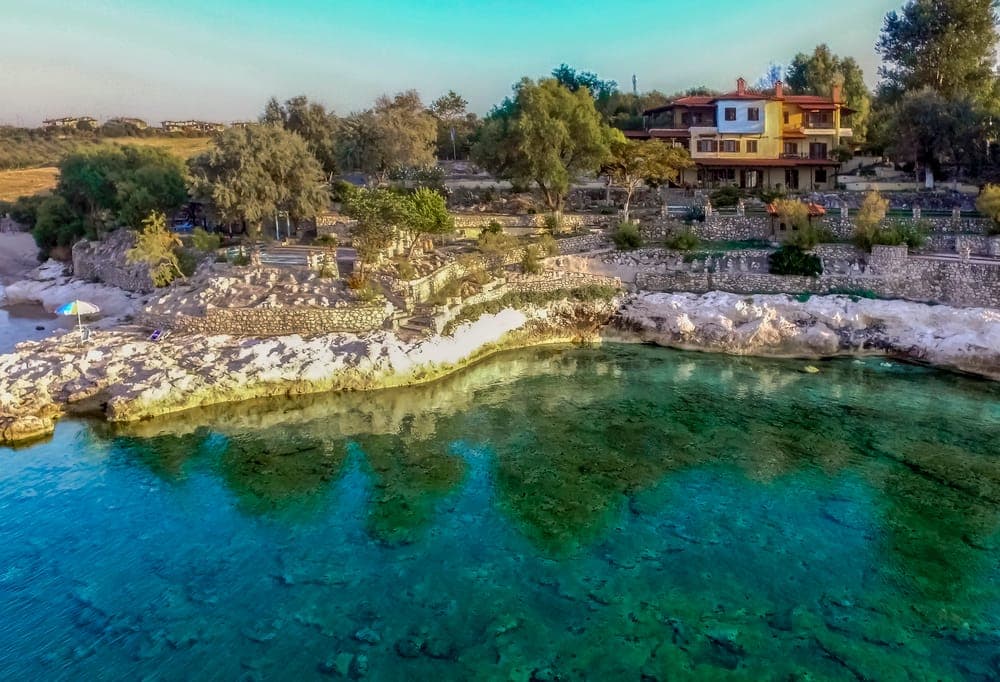 Kiparissi Villa Halkidiki, Sea Front Villa with 5 Bedrooms