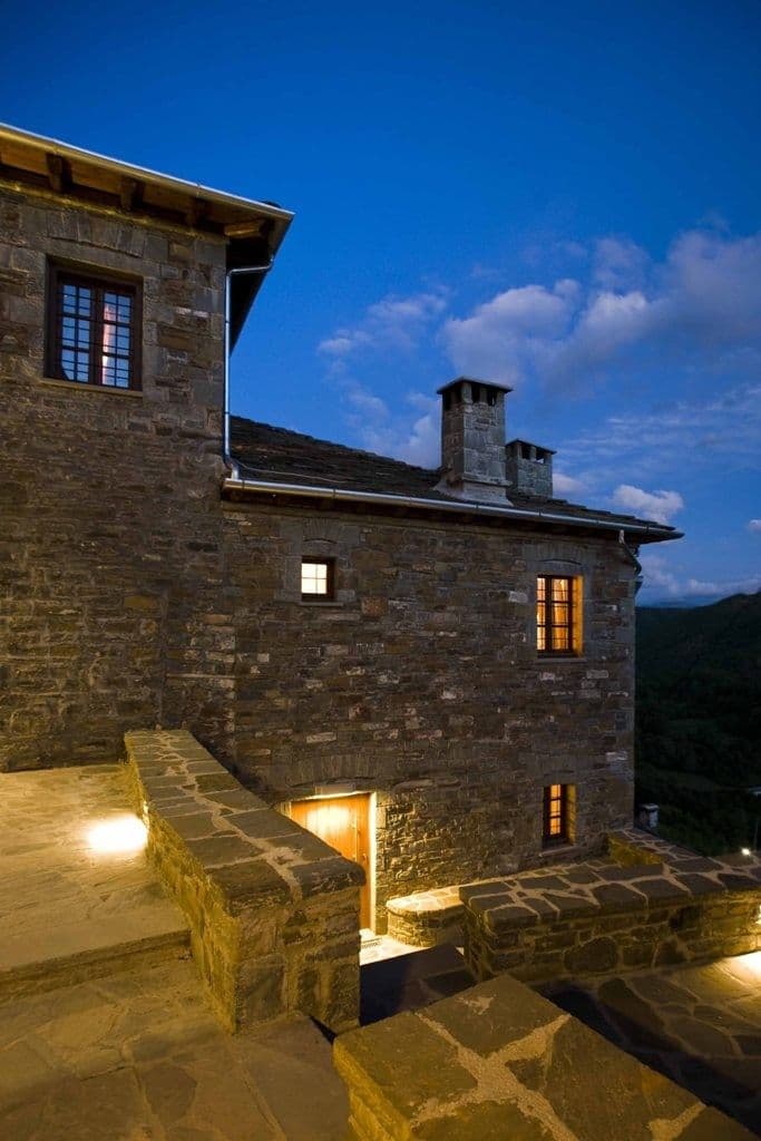 properties-KIPISUITES-1.jpg