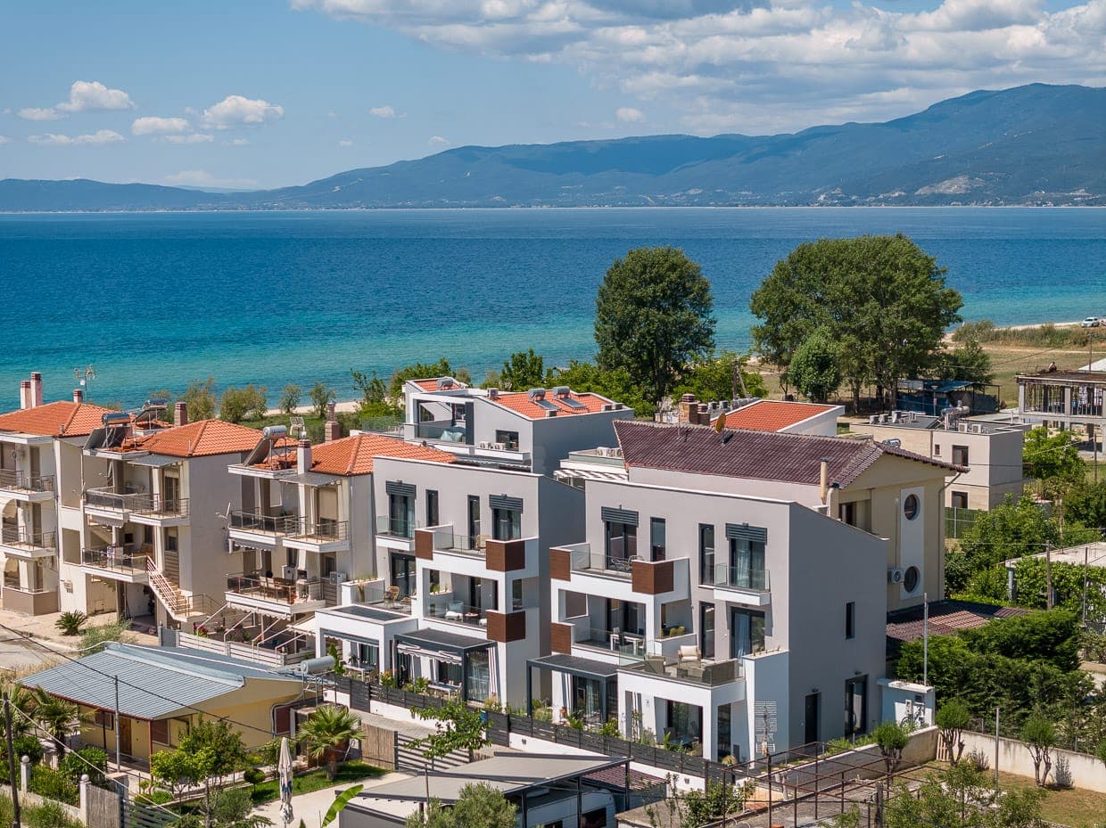 properties-KLEONIRIDA-3.jpg