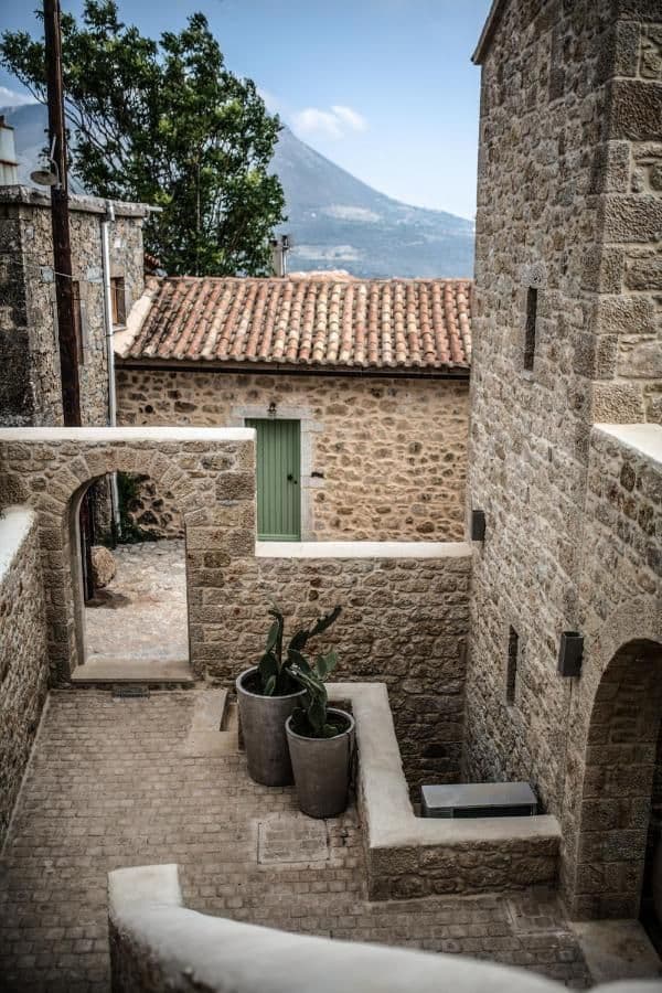properties-KORONA-1.jpg