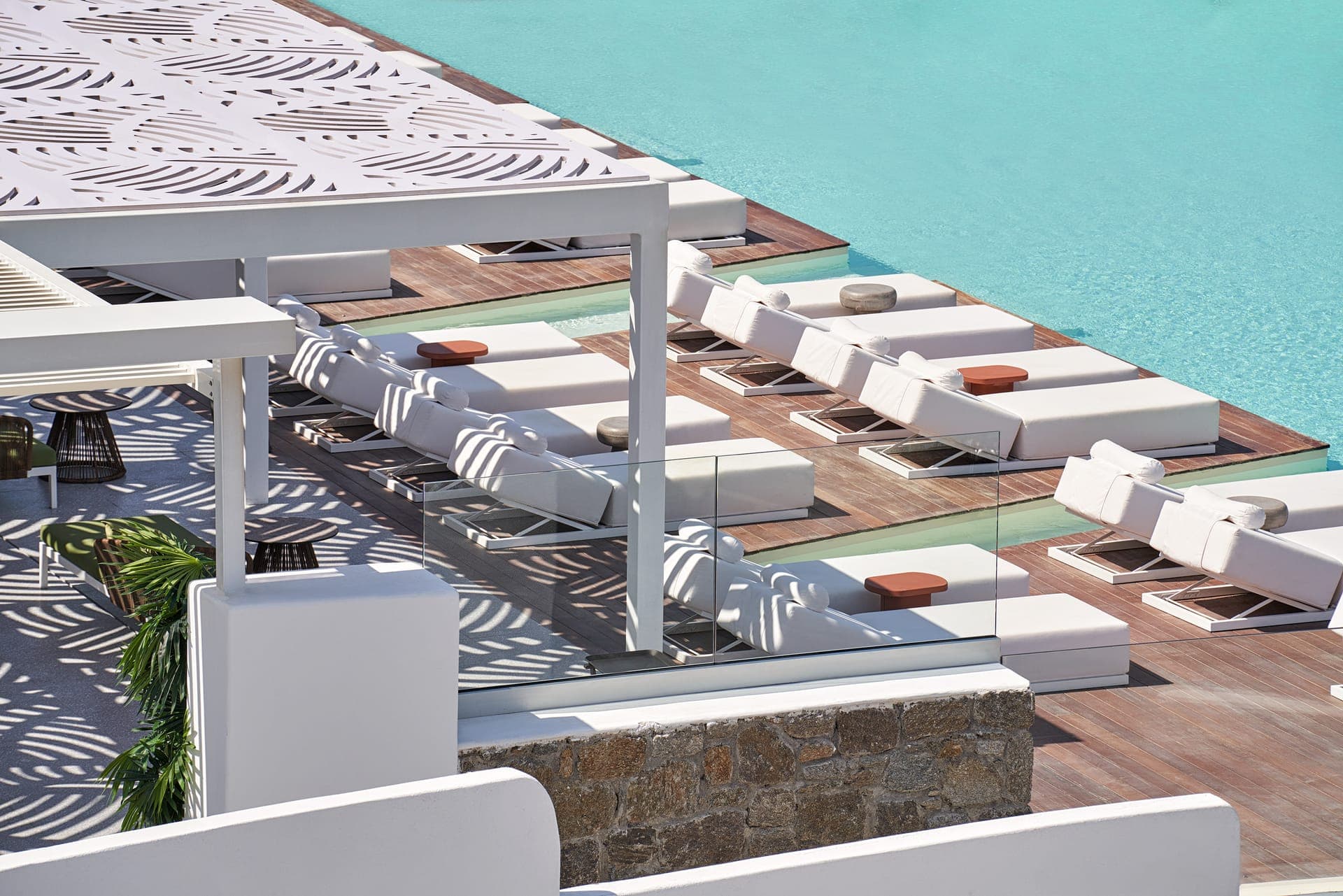 properties-KOUROS-0.jpg