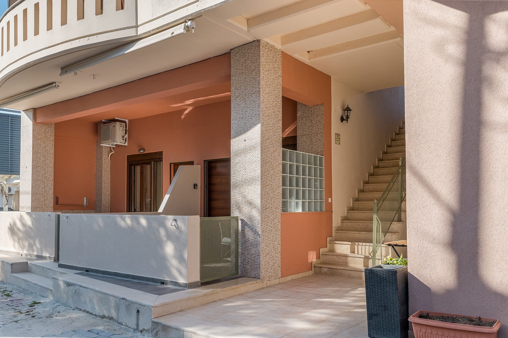 properties-KRIPISPEFK-2.jpg