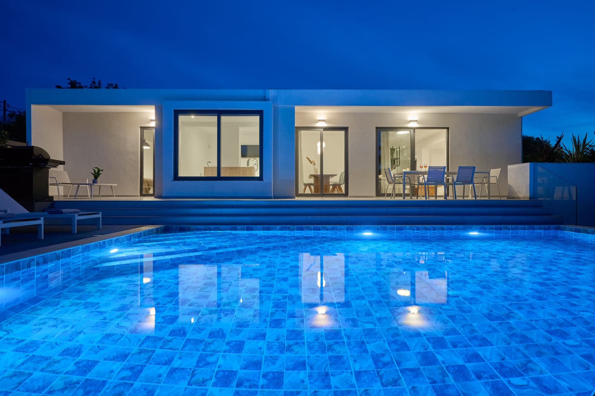 properties-KYAMONVILL-0.jpg