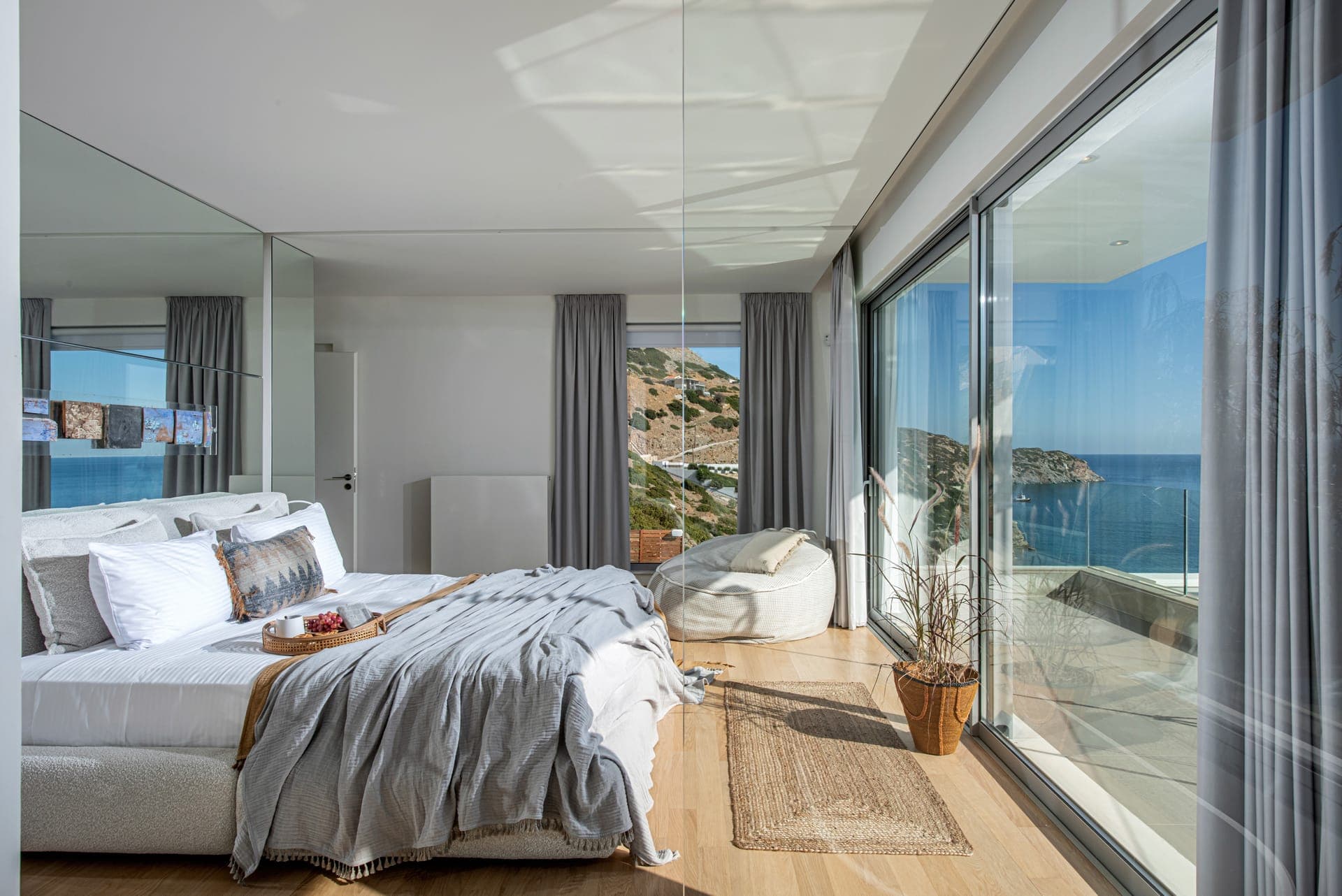 properties-LADYSEA-3.jpg