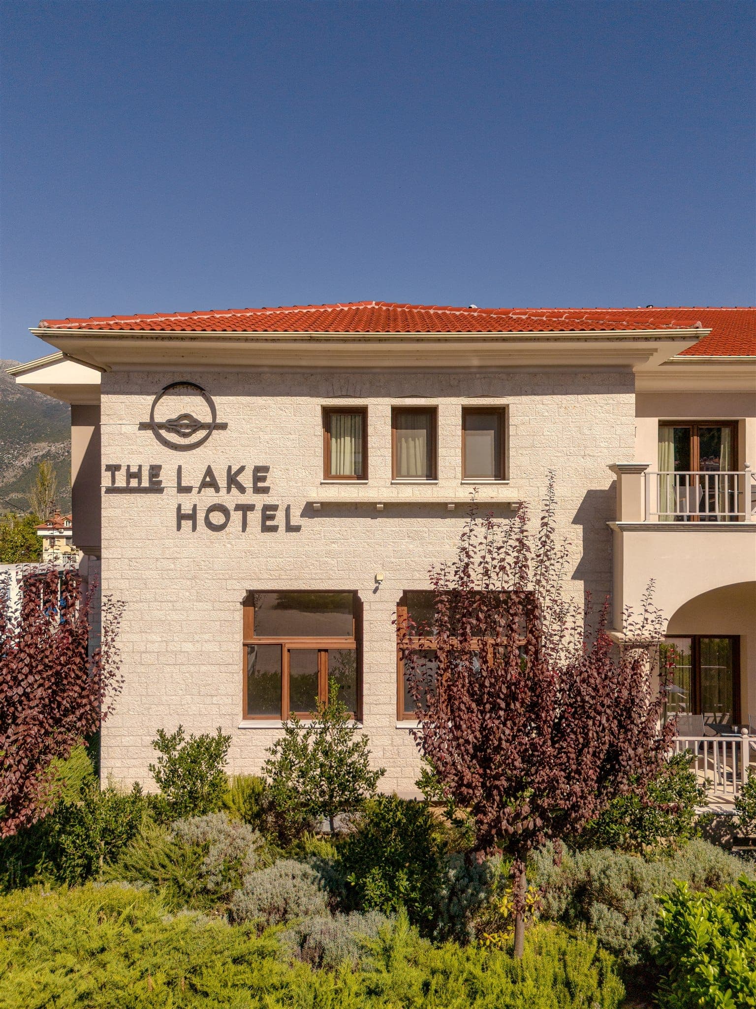properties-LAKEHOTEL-2.jpg