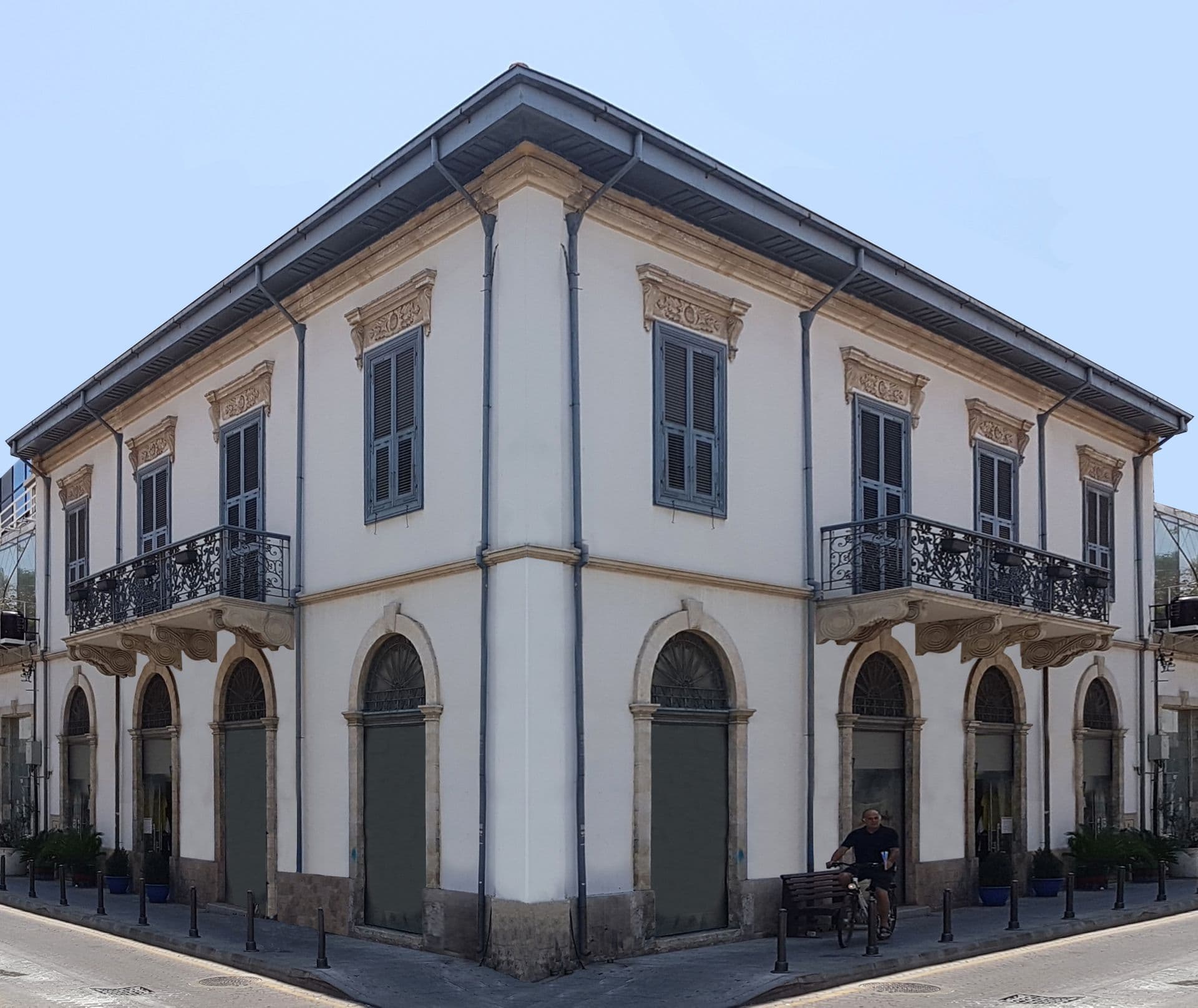 properties-LAMALTESEB-1.jpg