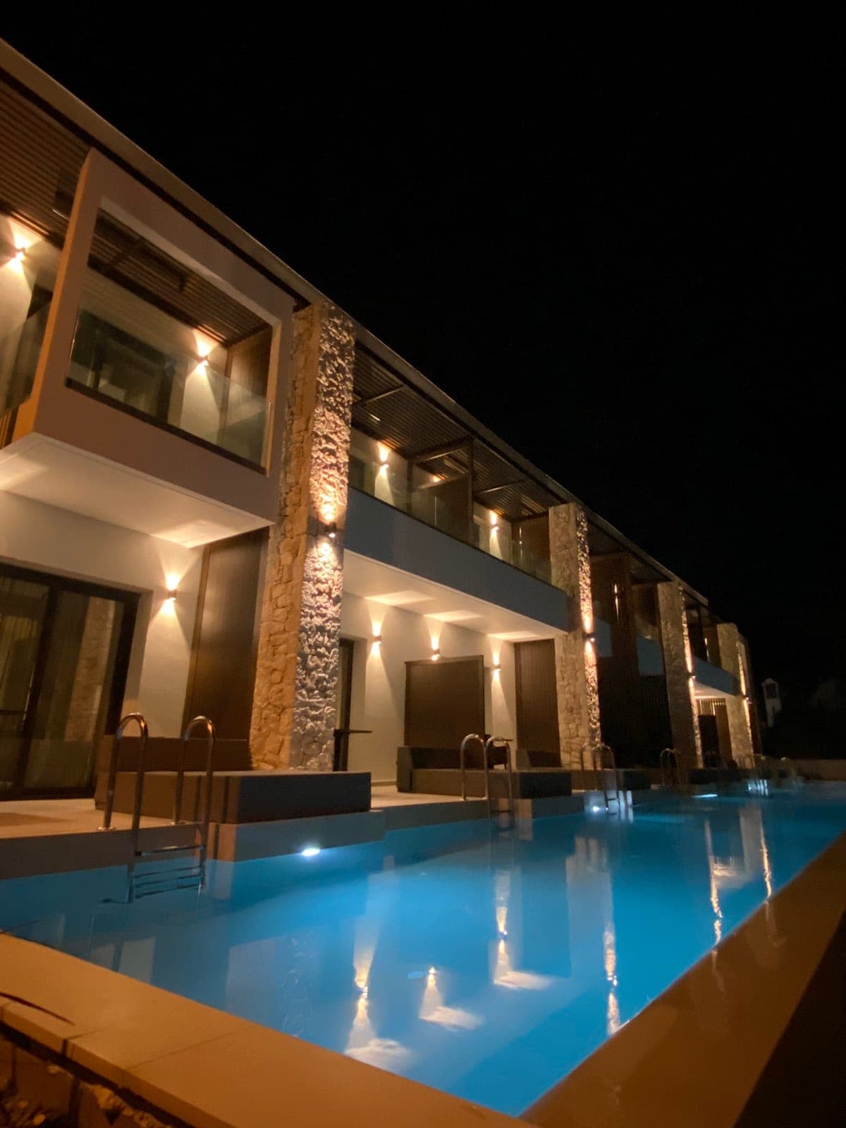 properties-LANGOLUX-0.jpg
