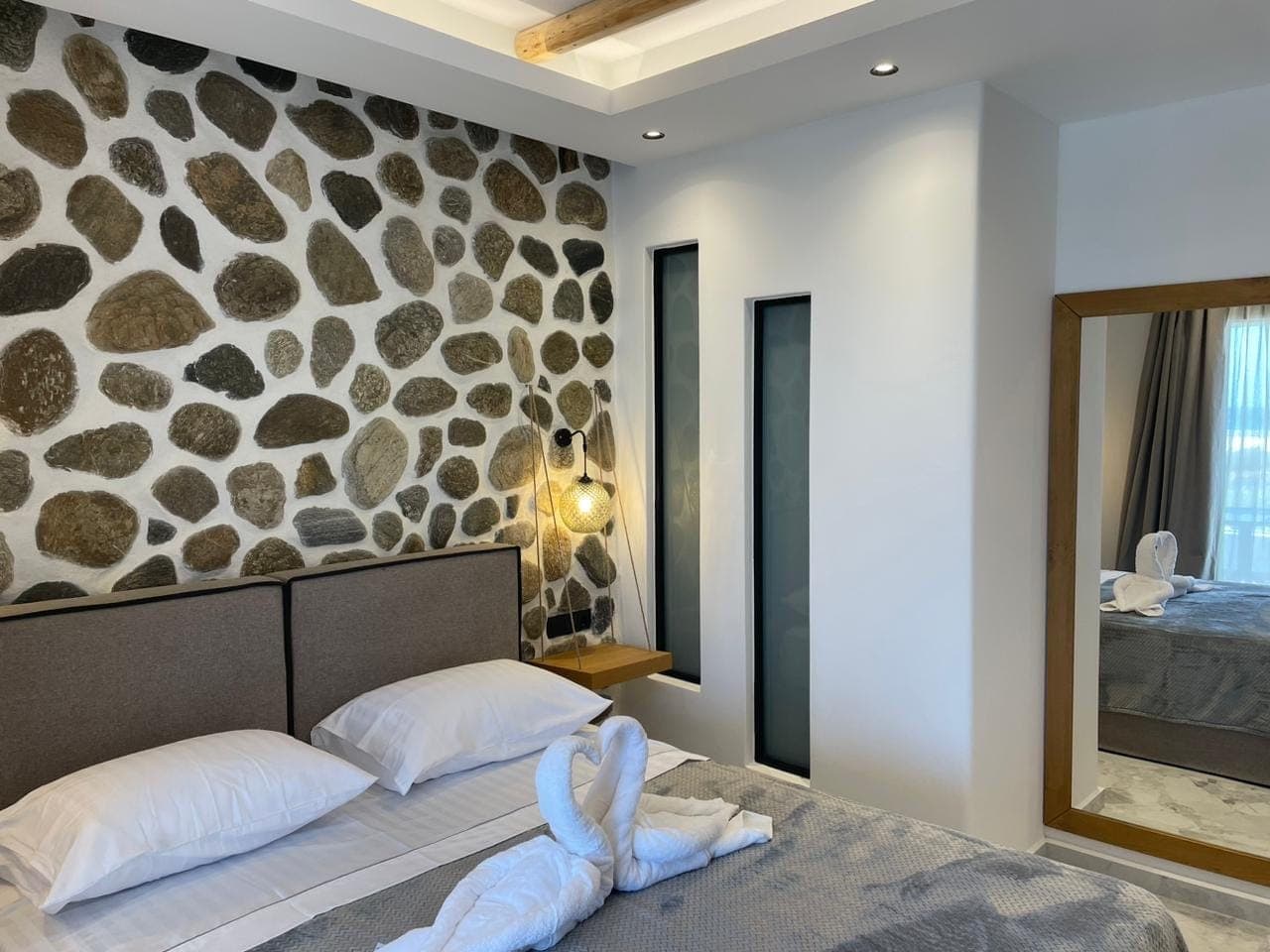 properties-LATRAMYS-2.jpg