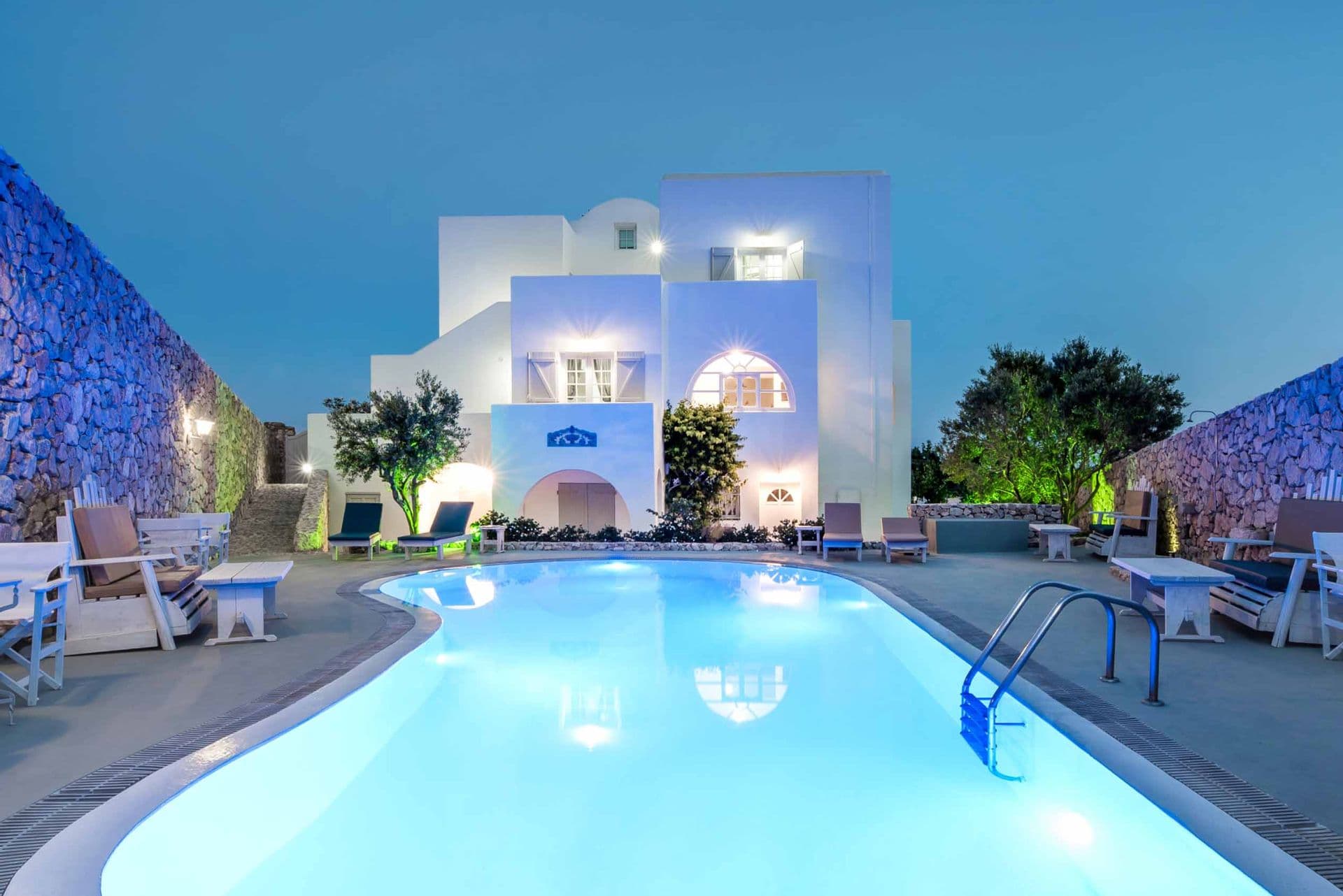 properties-LAVAROCK-0.jpg