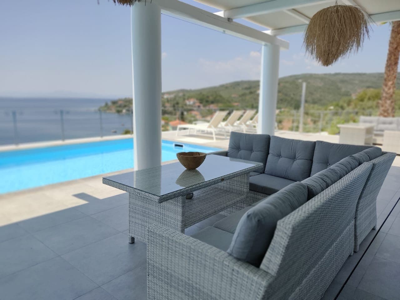 properties-LAVILLALUX-1.jpg