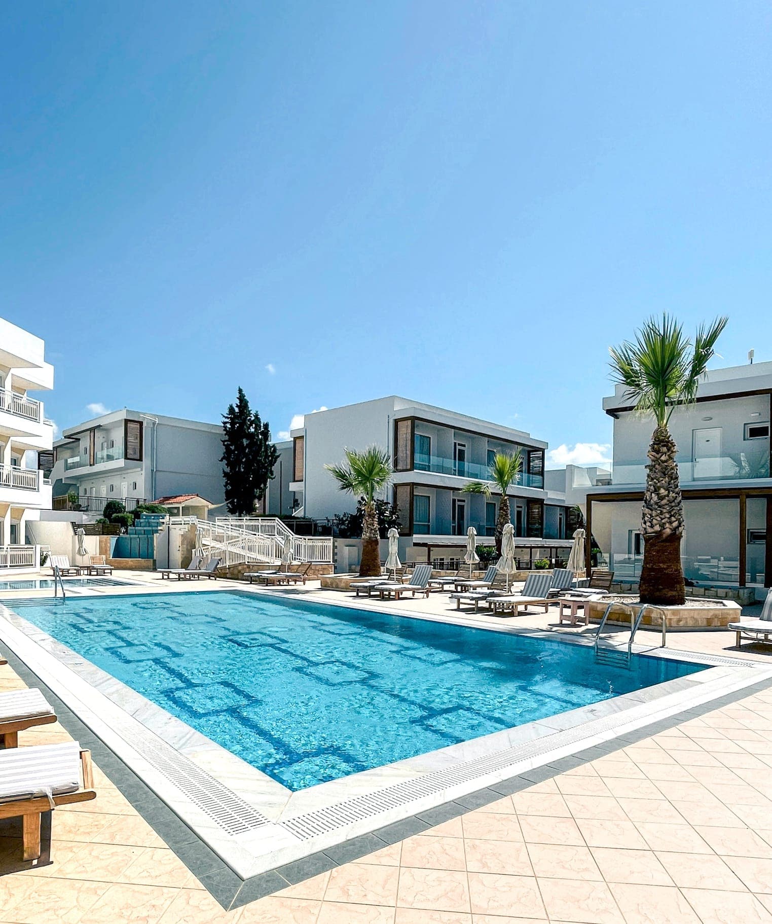 Relax Pool