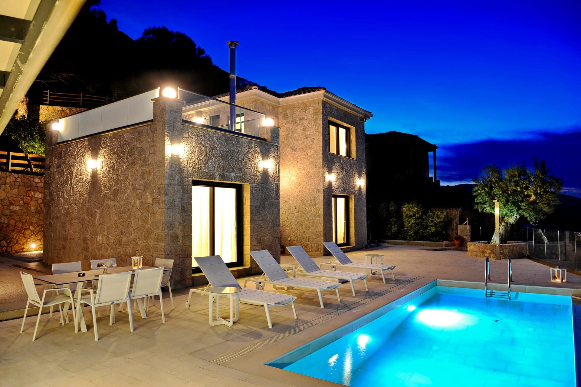 properties-LEFKADALUX-1.jpg