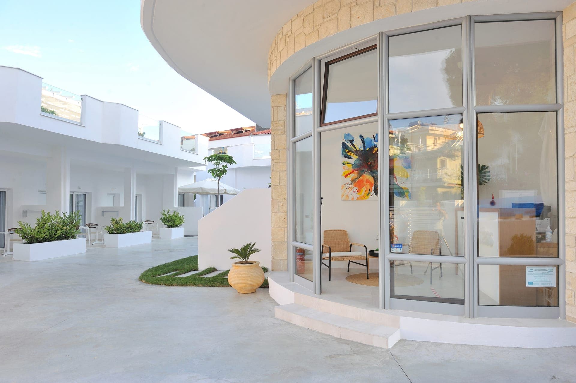 Lefko Suites,Chanioti
