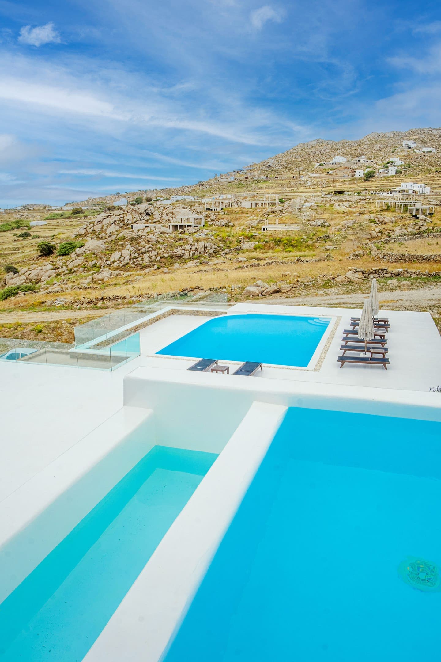 properties-LEGENDARY-3.jpg