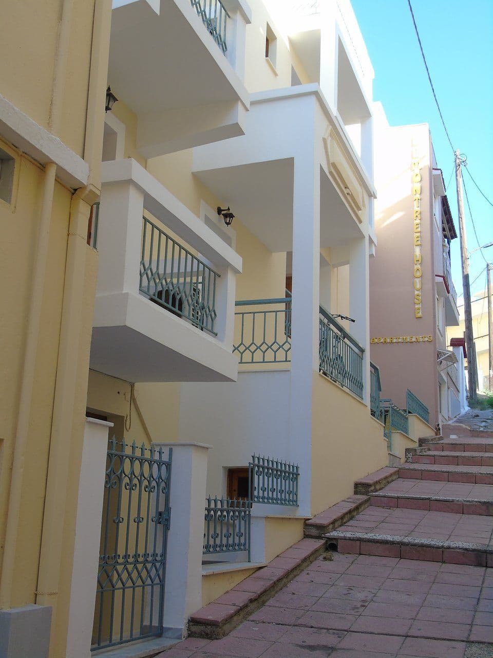 properties-LEMONTREEH-3.jpg