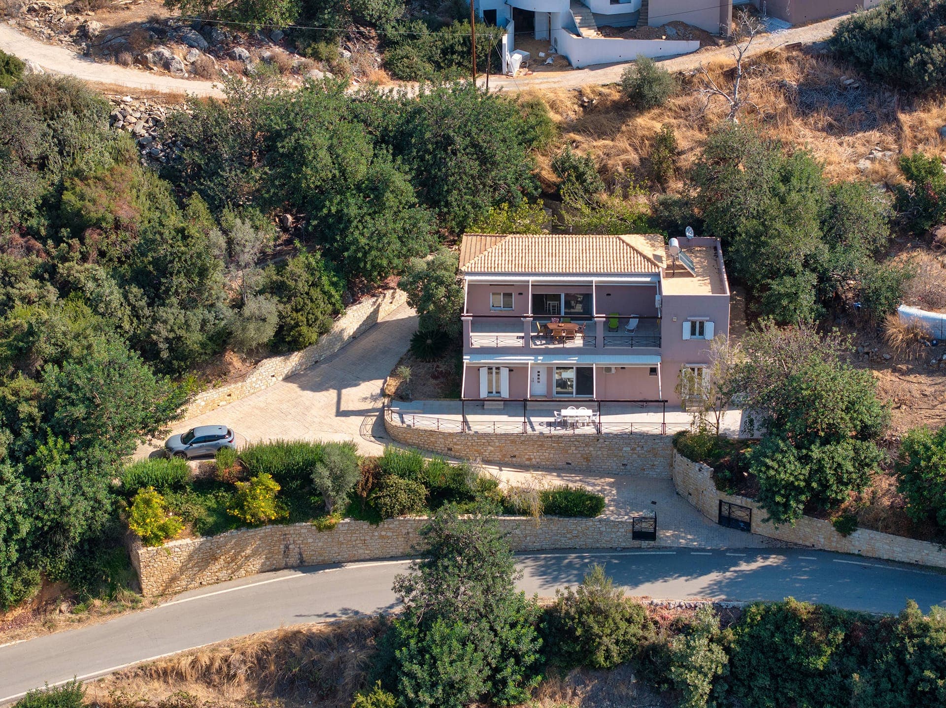 properties-LENIKARESD-0.jpg