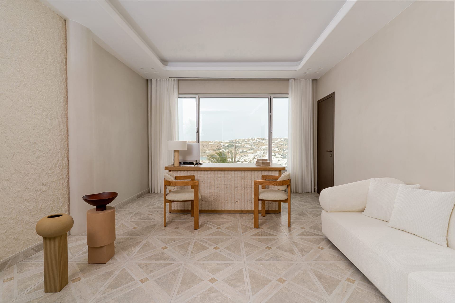properties-LEONIS-3.jpg