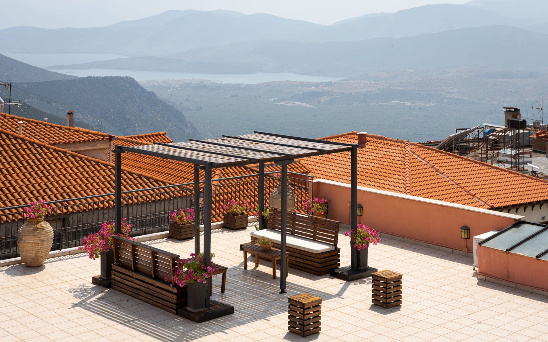 properties-LETOHD-0.jpg