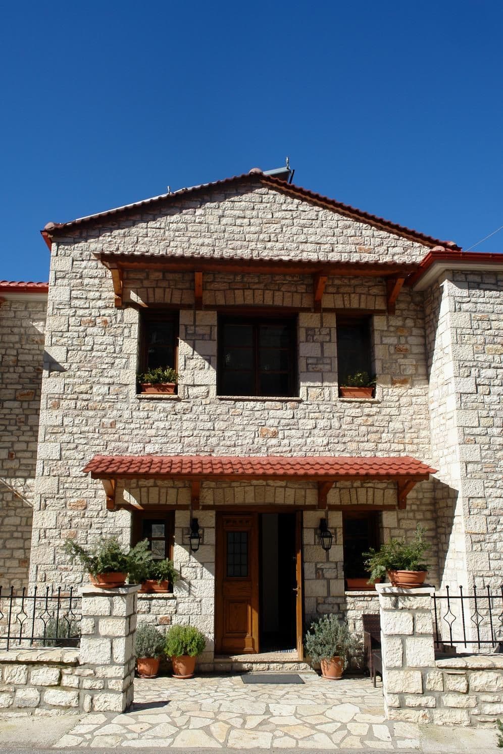 properties-LEVANTAH-1.jpg
