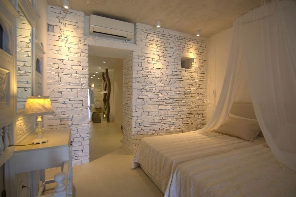 properties-LEVANTES-2.jpg