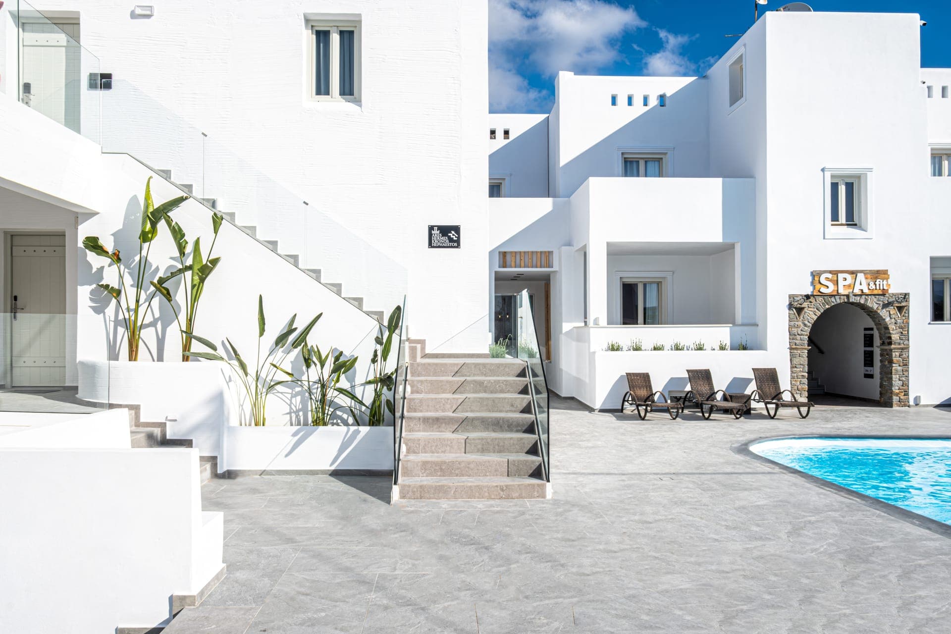 properties-LIANANAXOS-2.jpg