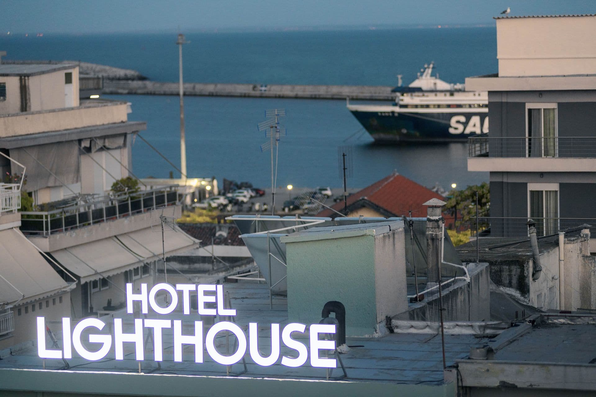 properties-LIGHTHOTEL-2.jpg