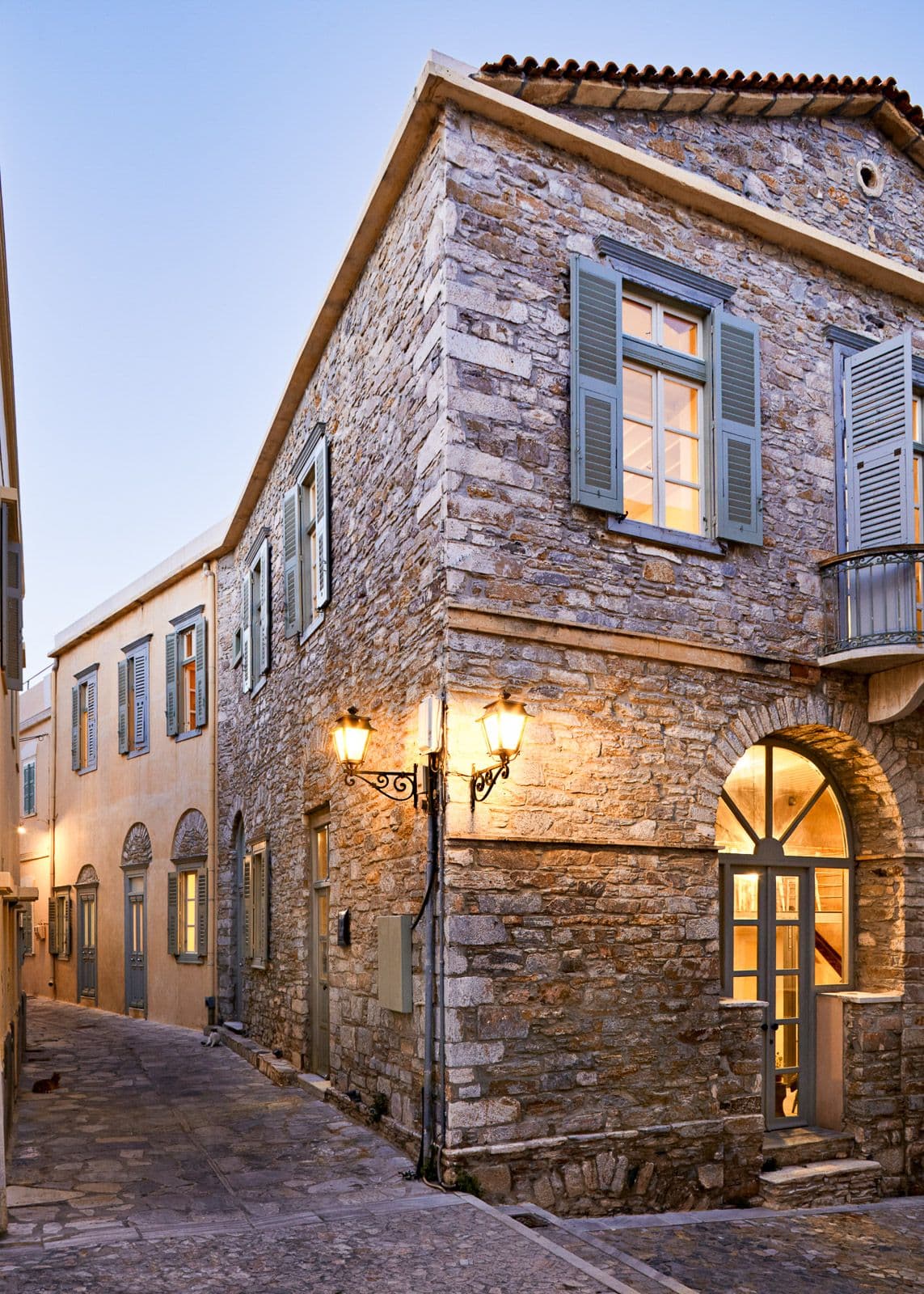 properties-LILAGUEST-1.jpg