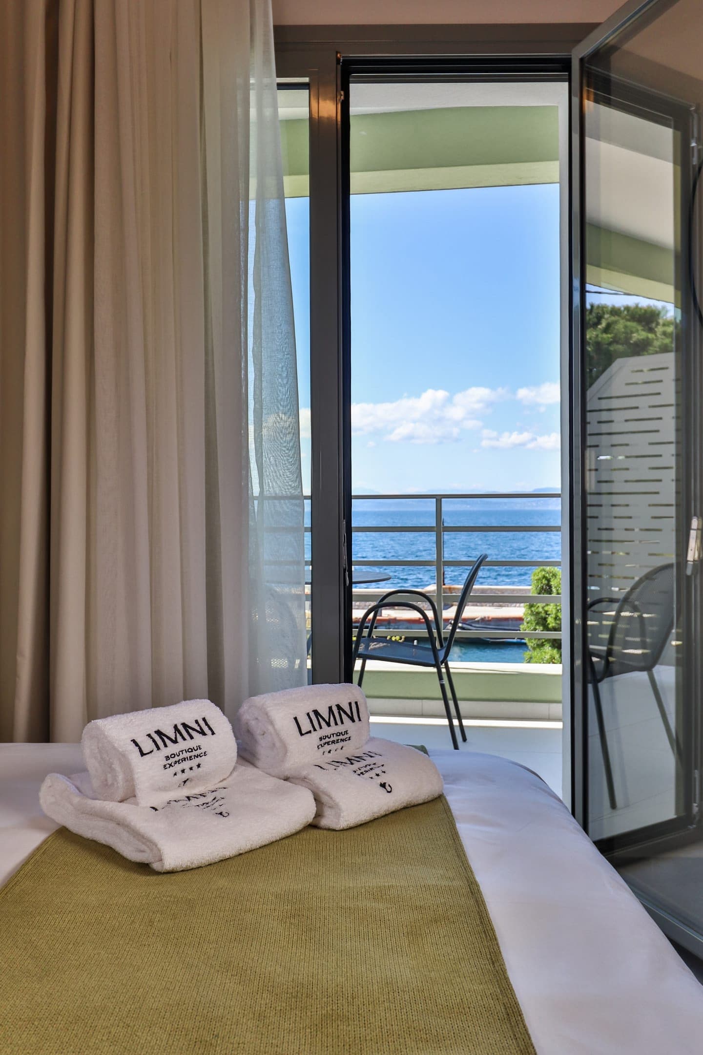 properties-LIMNIBOUT-1.jpg