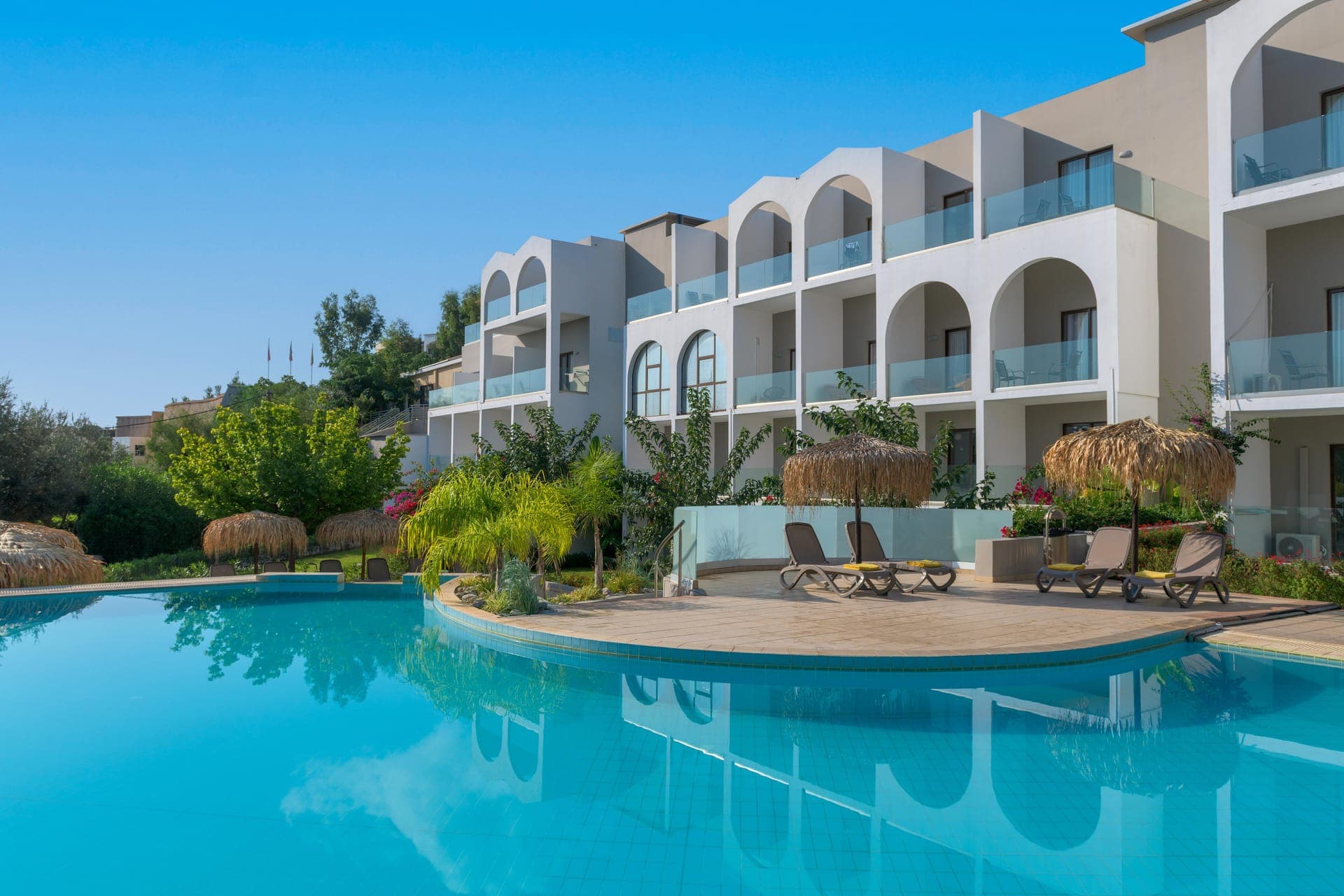 properties-LINDOSBREE-0.jpg