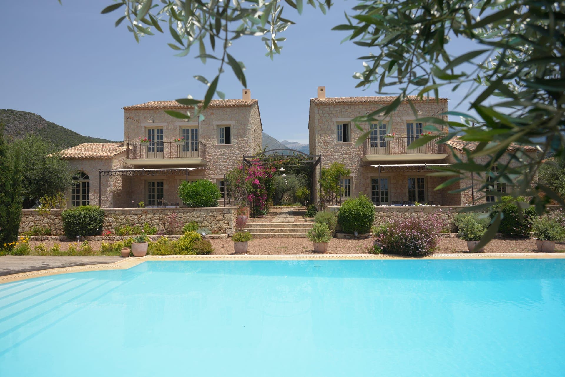 properties-LIODENTRA-0.jpg