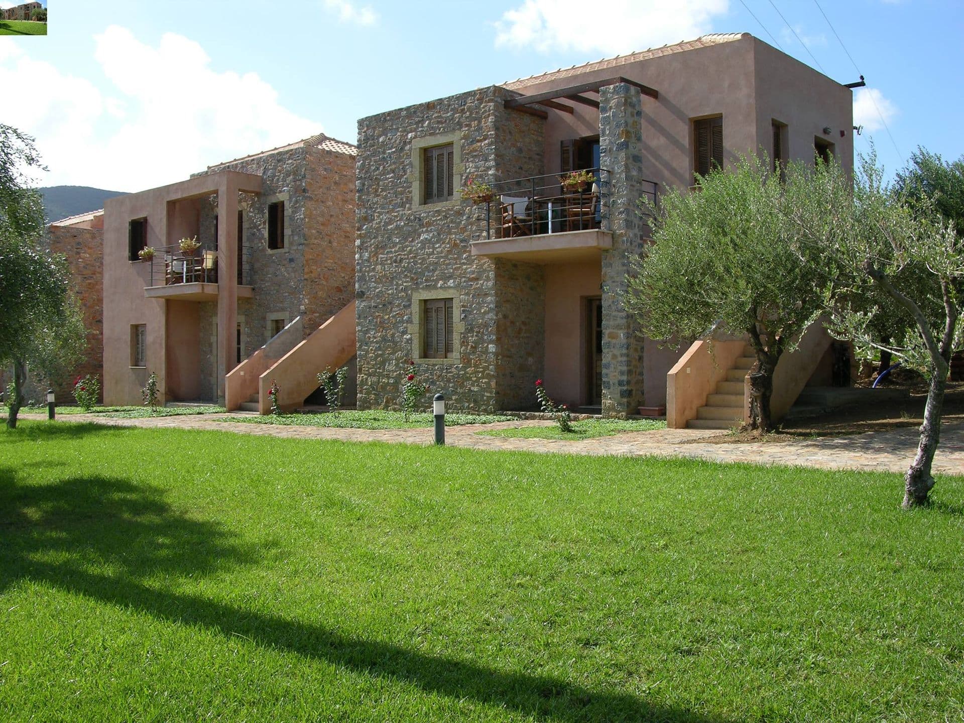 properties-LIOTRIVIHT-0.jpg