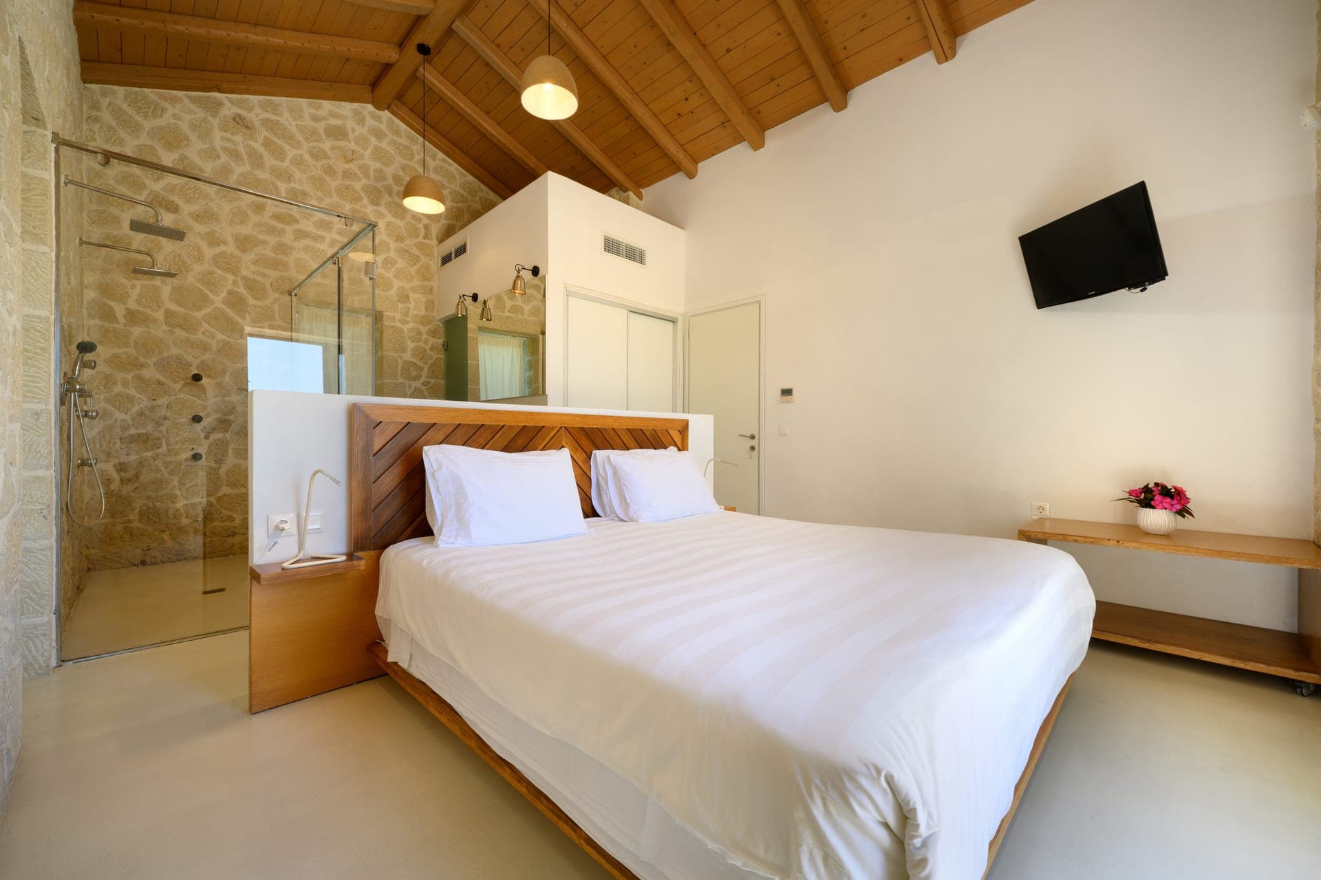 properties-LITHARI-1.jpg