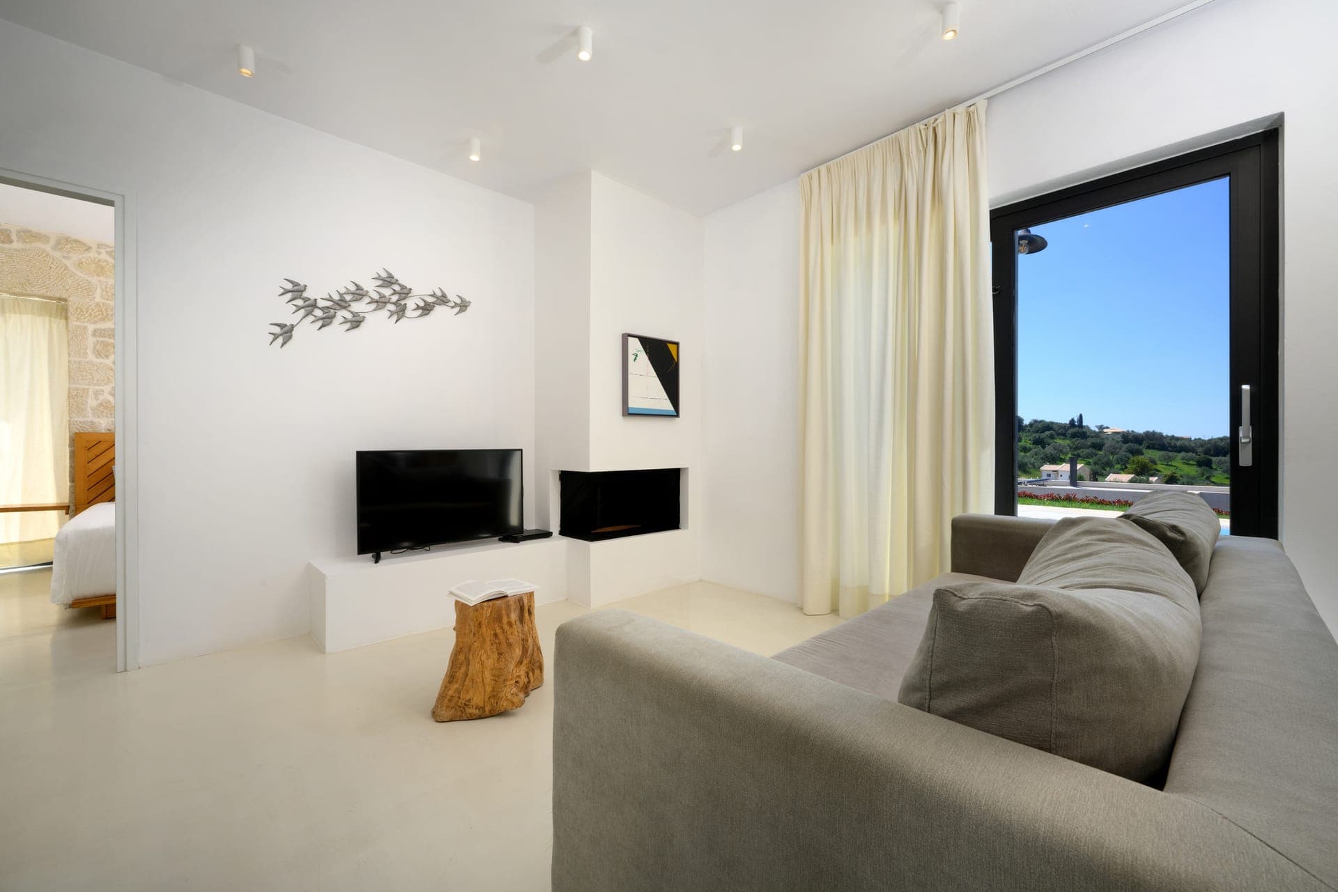 properties-LITHARI-4.jpg