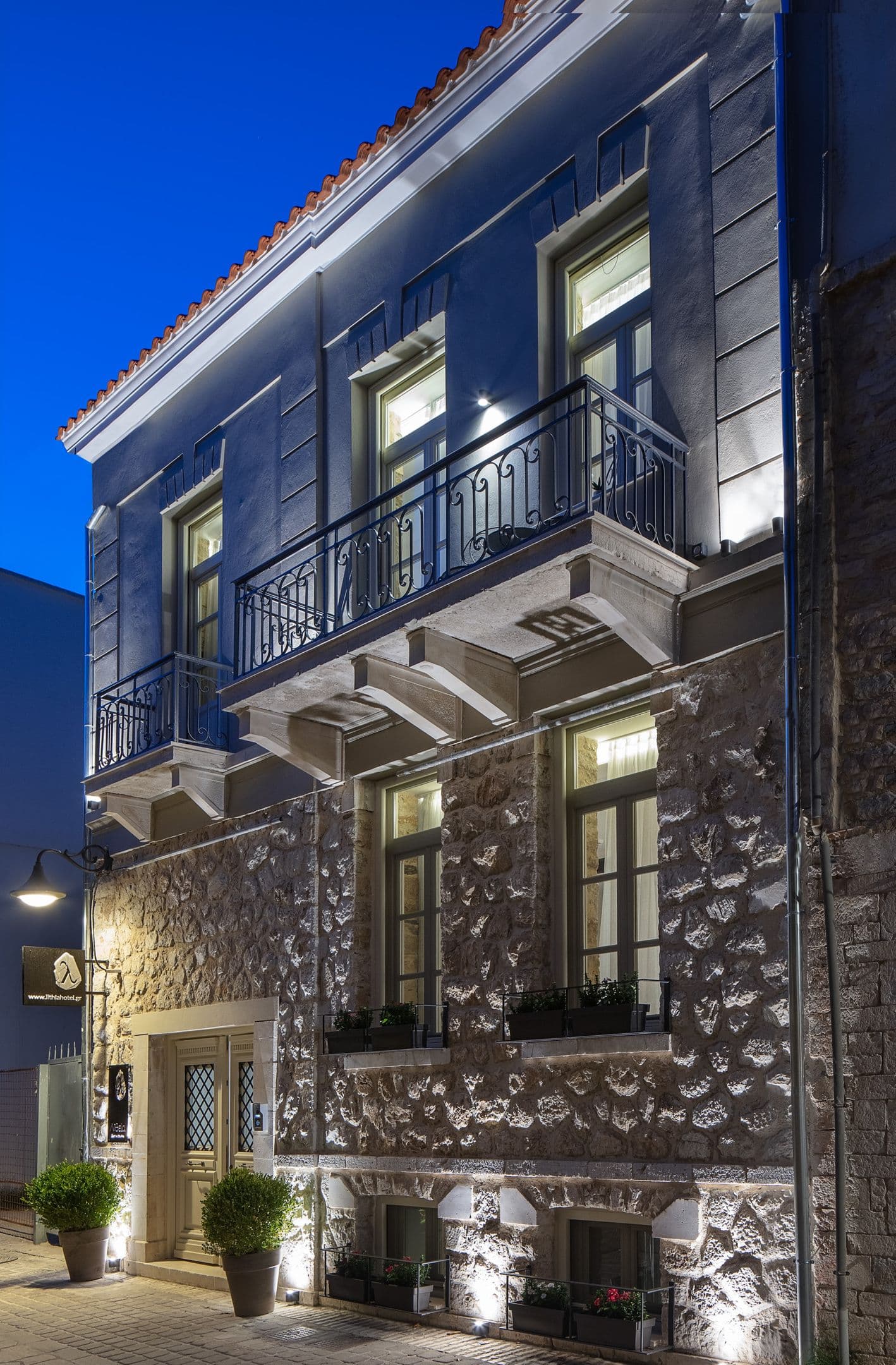 properties-LITHIA-0.jpg