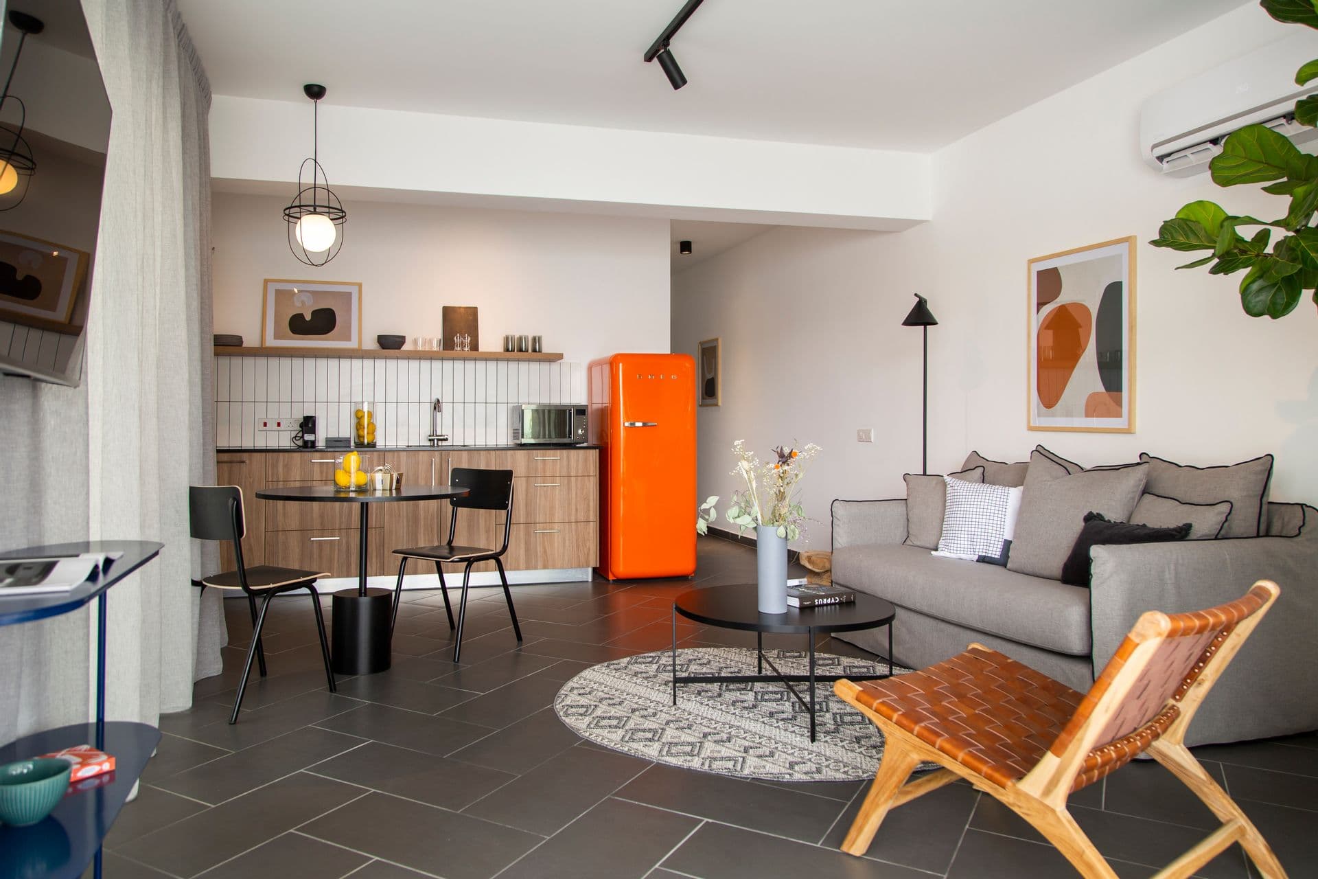 properties-LIVCOLLECT-4.jpg